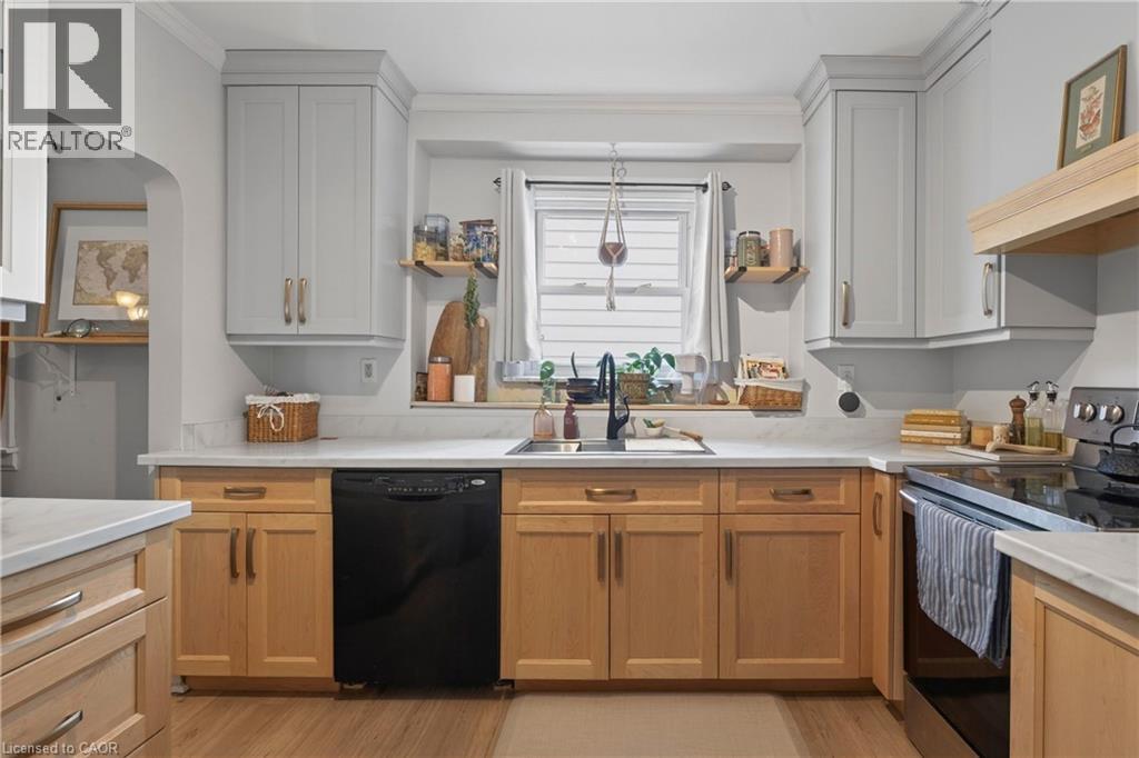 206 YORK Street - 25