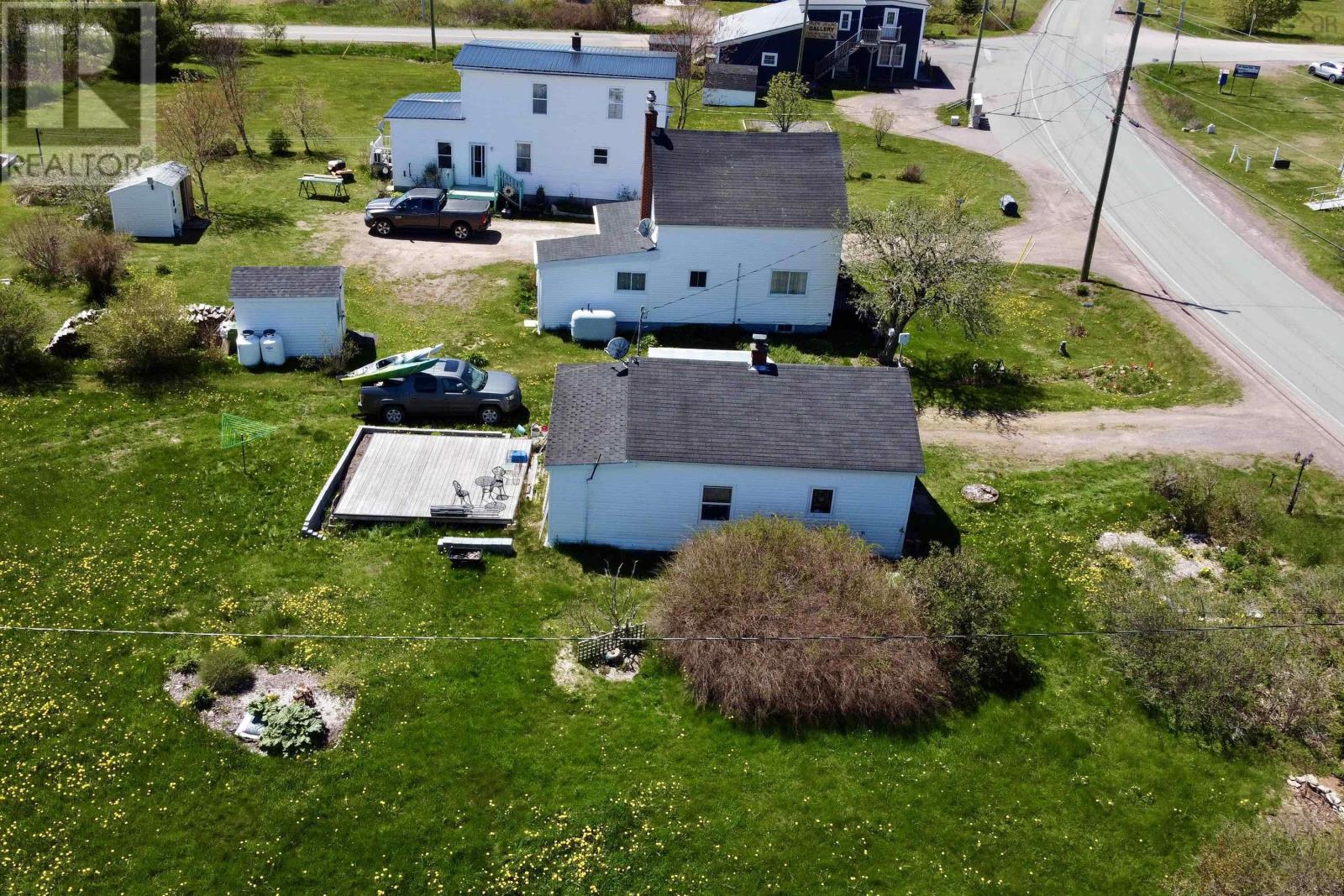 Property 3 of 18 of 10194 Highway 209