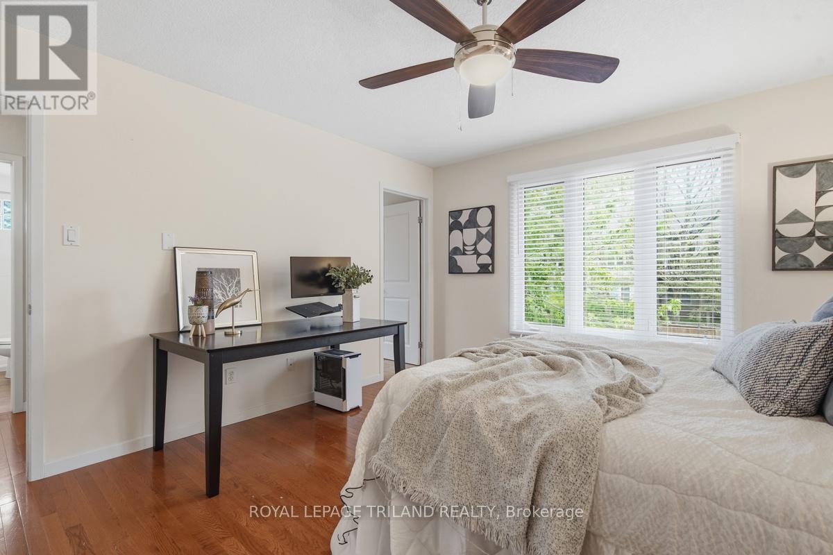 512 SANDYBROOK DRIVE - 25