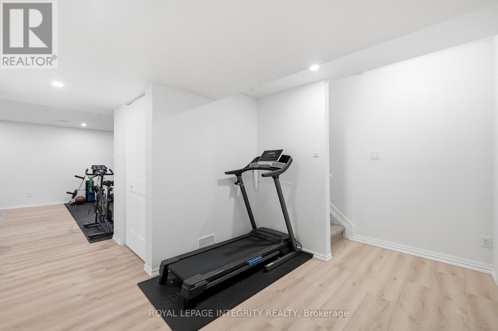 1161 DIAMOND STREET - 31