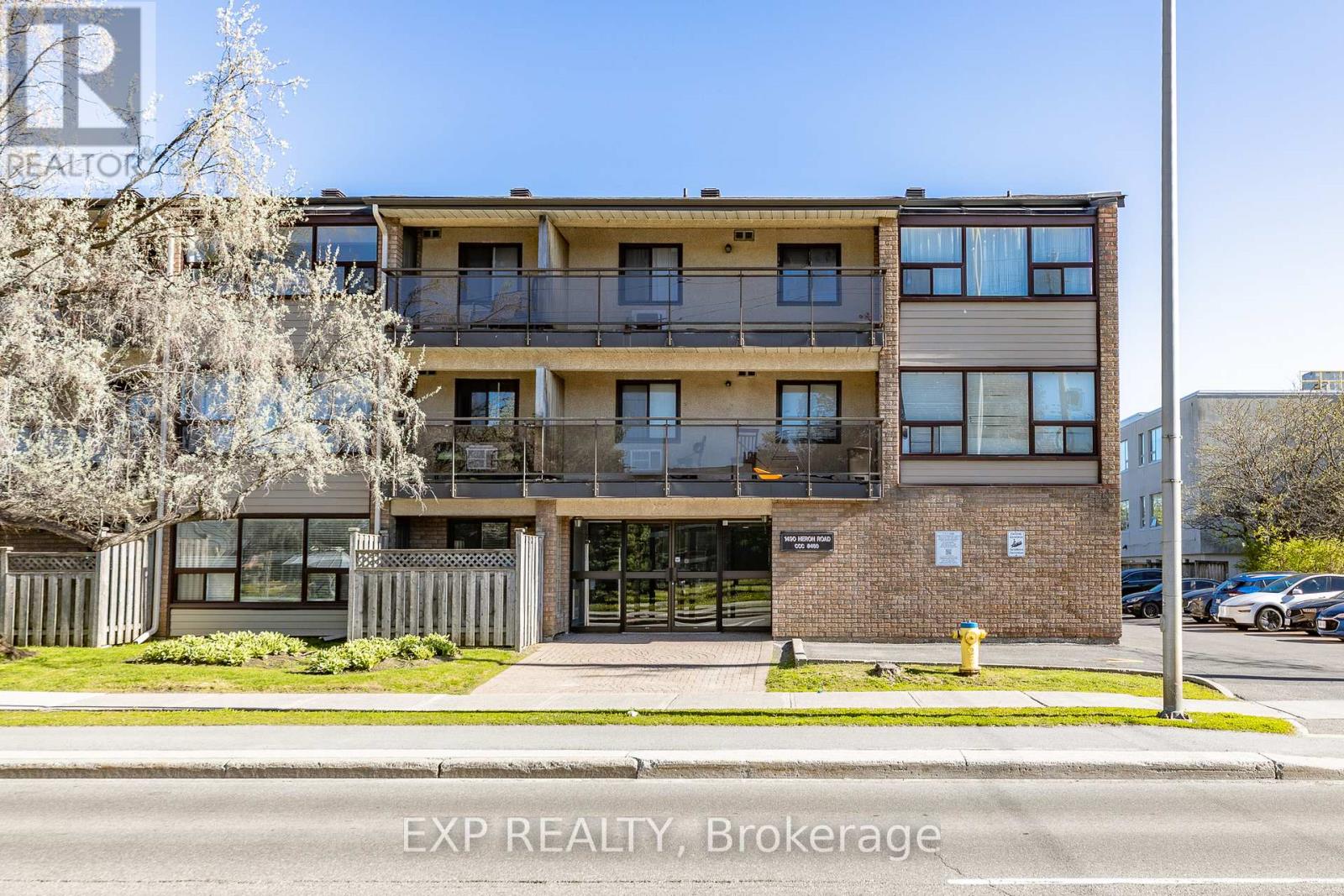 #305 1490 HERON ROAD - 1
