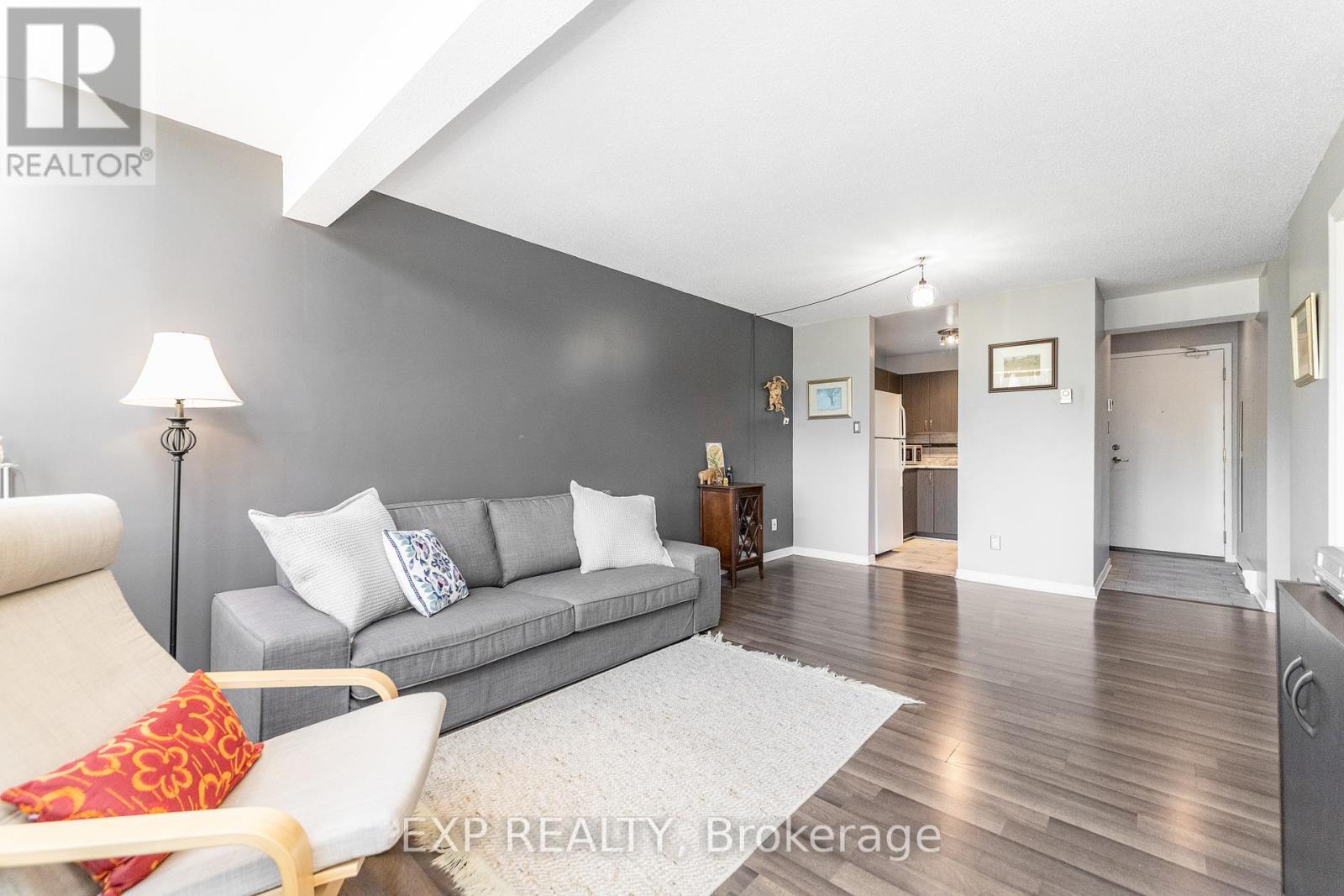 #305 1490 HERON ROAD - 13