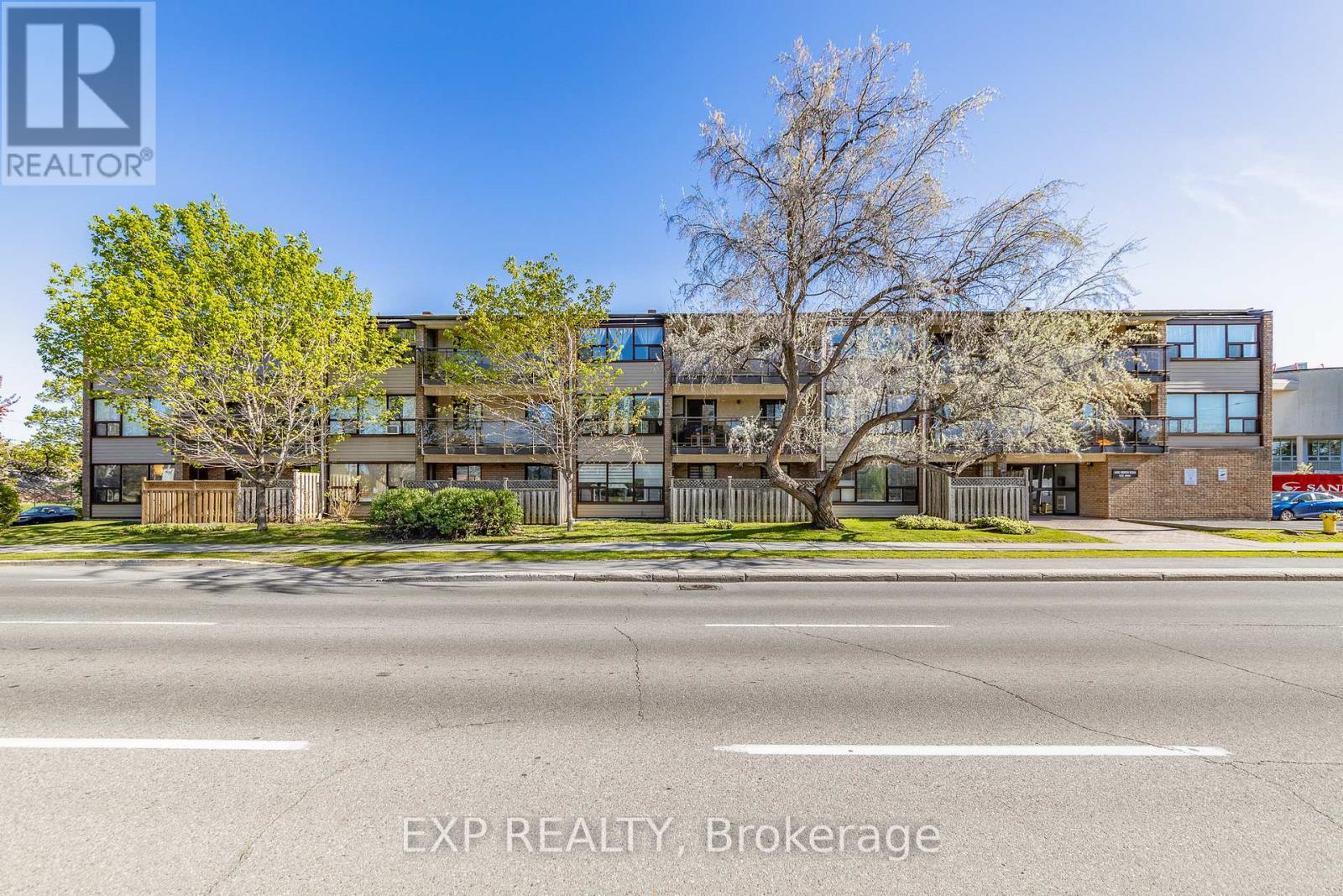 #305 1490 HERON ROAD - 2