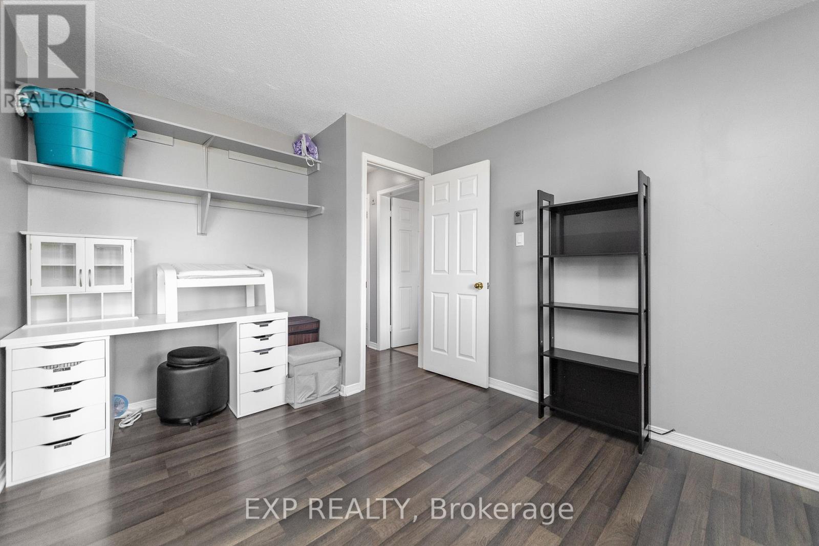 #305 1490 HERON ROAD - 22