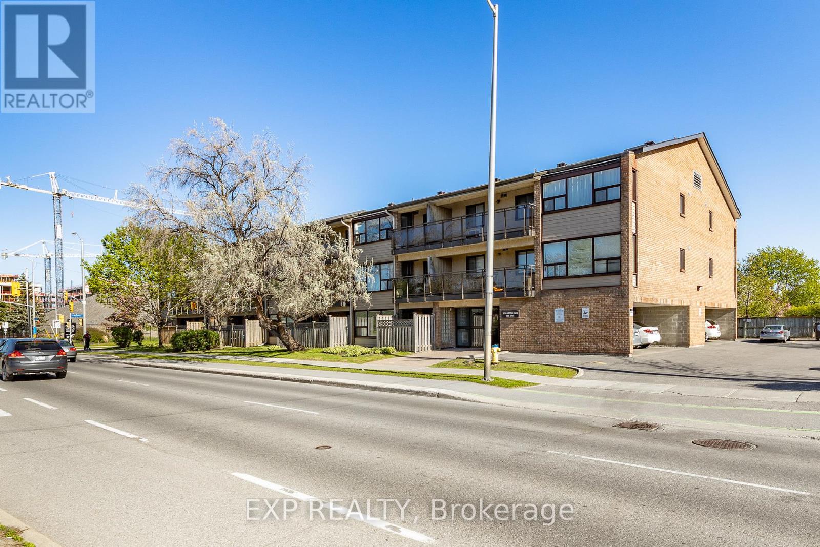 #305 1490 HERON ROAD - 3