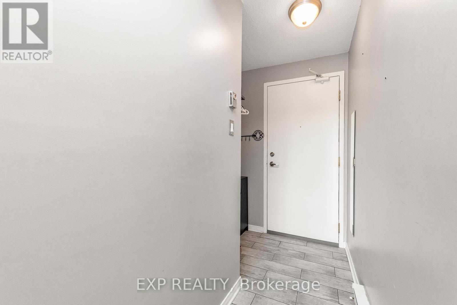 #305 1490 HERON ROAD - 8