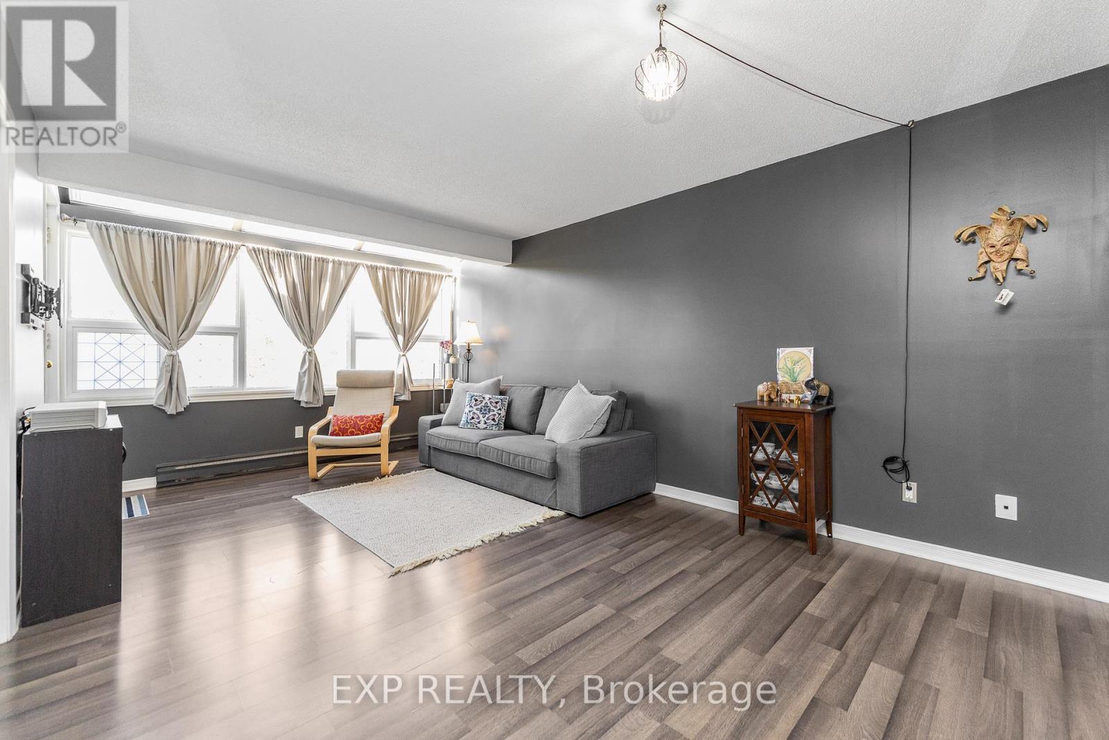 #305 1490 HERON ROAD - 9