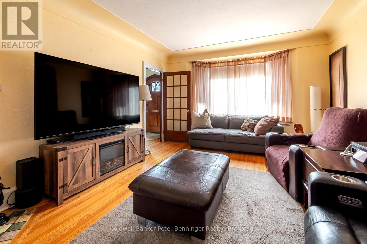 310 9TH STREET - 9