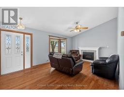 Dining room - 42633 Moncrieff Road, Morris Turnberry, ON N0M1H0 Photo 6