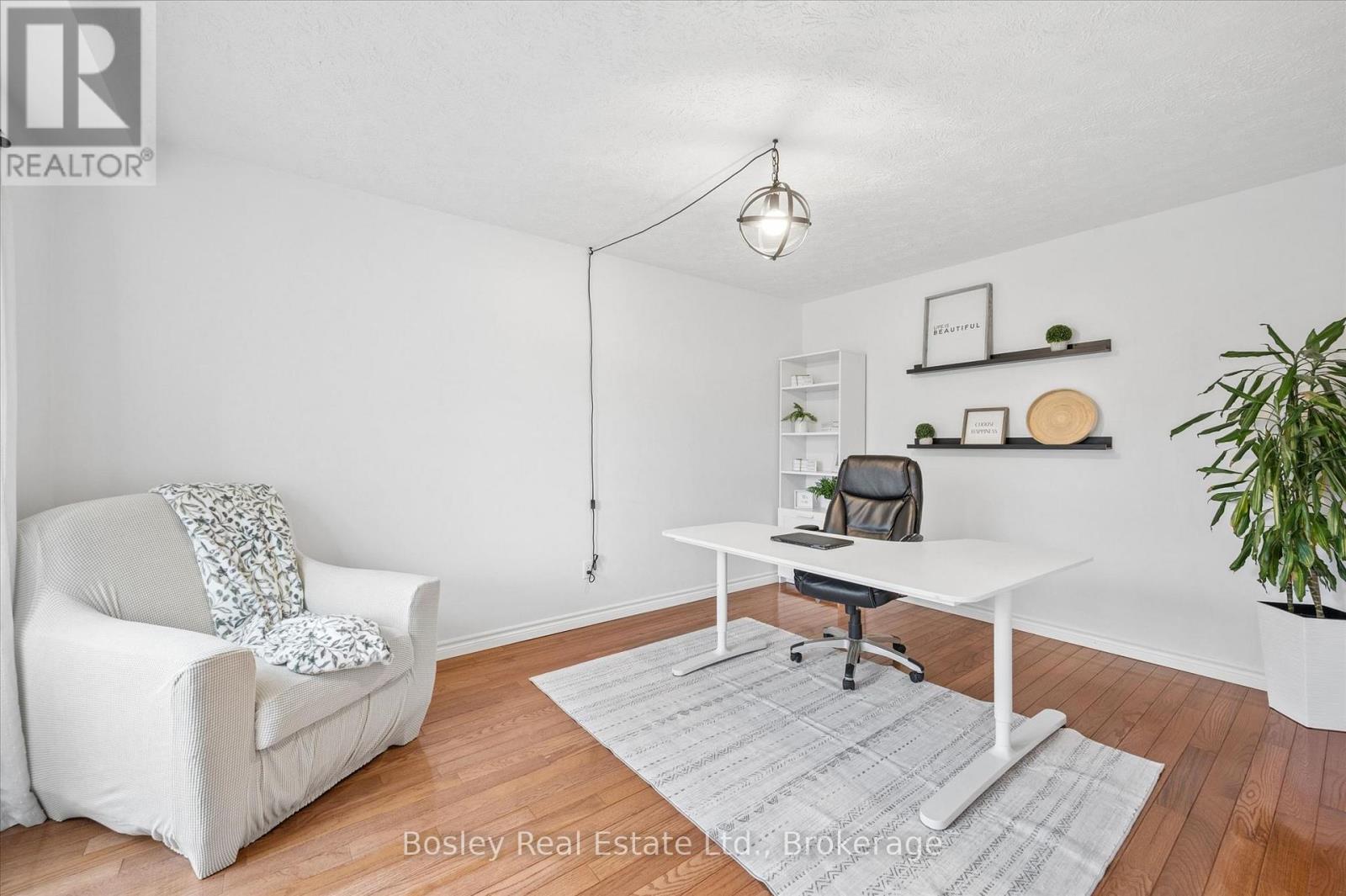 687 CHAMPLAIN BOULEVARD - 6