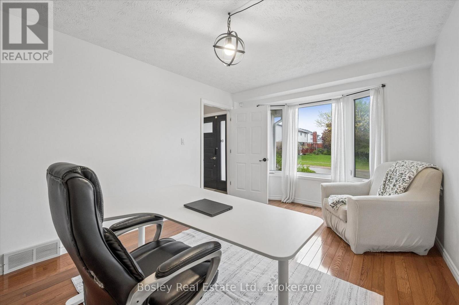 687 CHAMPLAIN BOULEVARD - 7