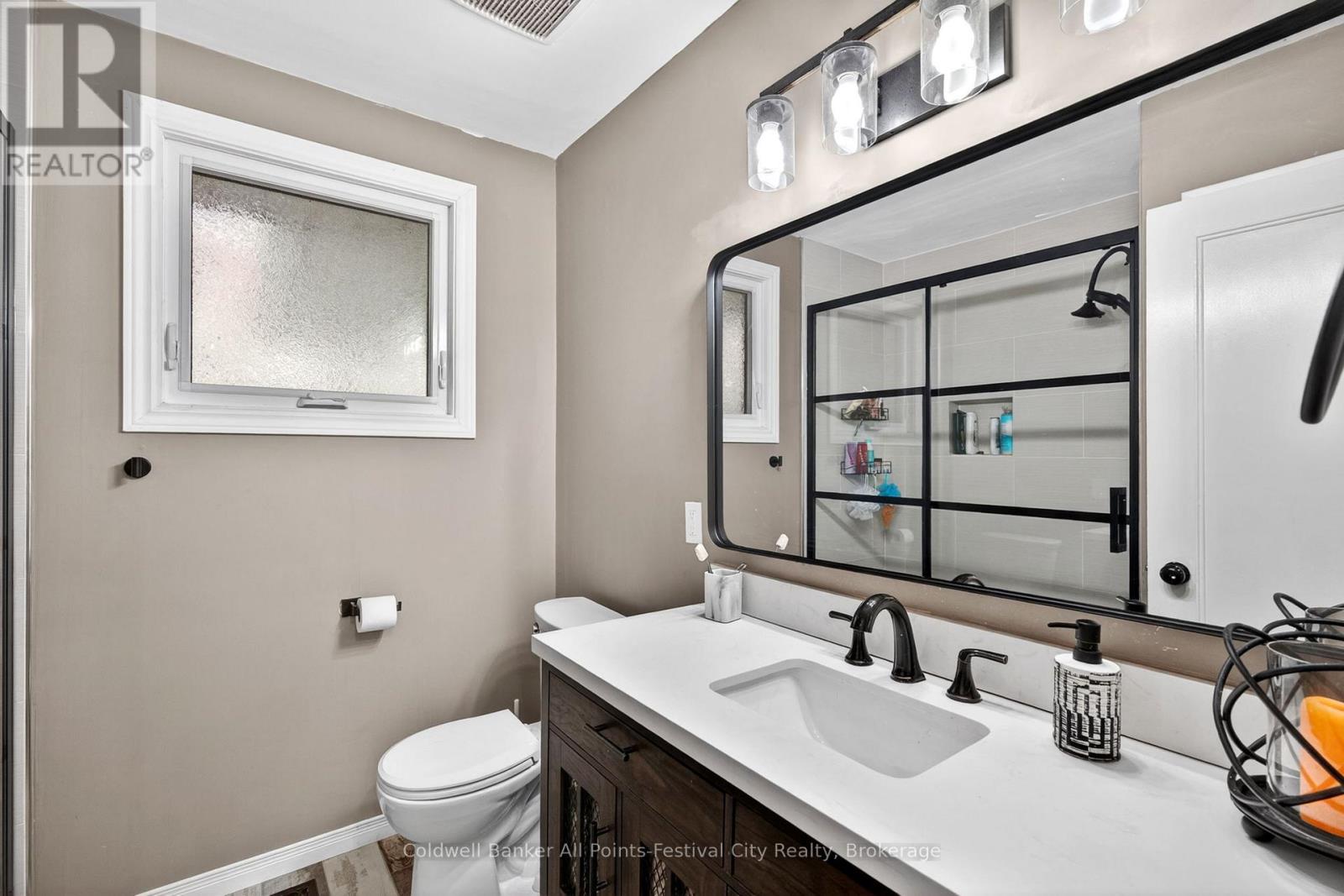 145 SUNCOAST DRIVE W - 16