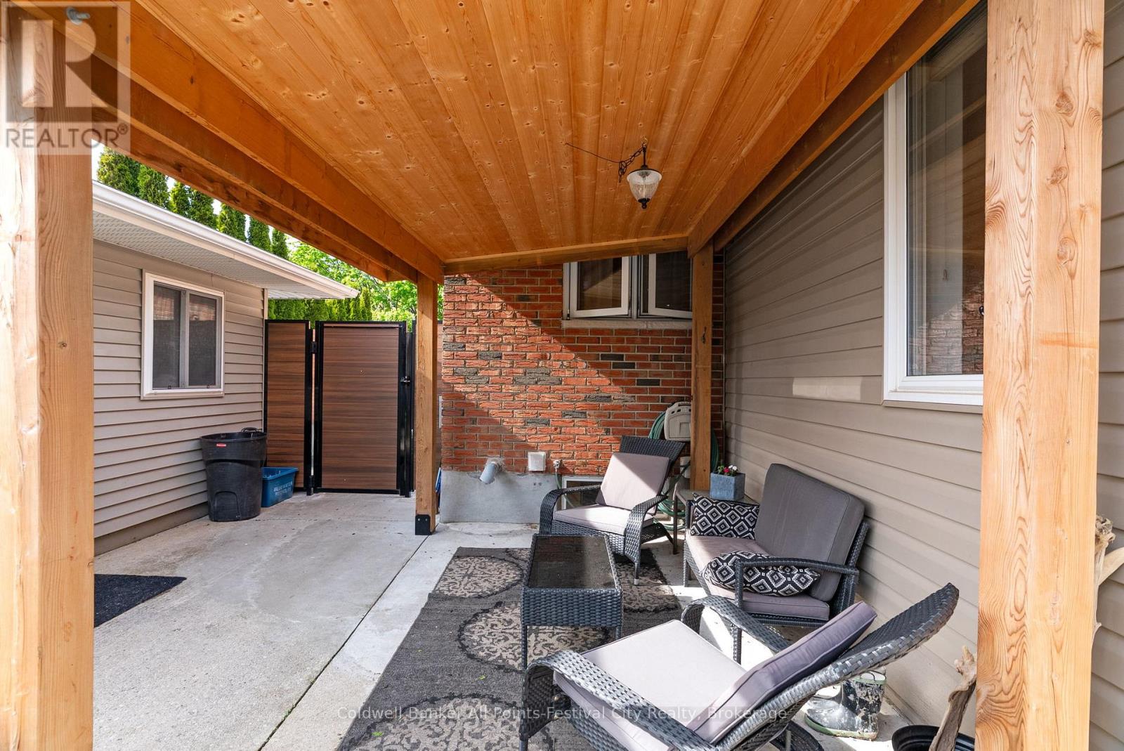 145 SUNCOAST DRIVE W - 41