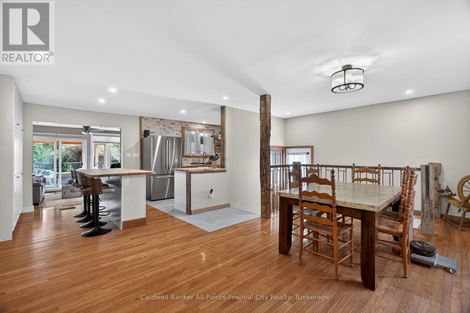 145 SUNCOAST DRIVE W - 6