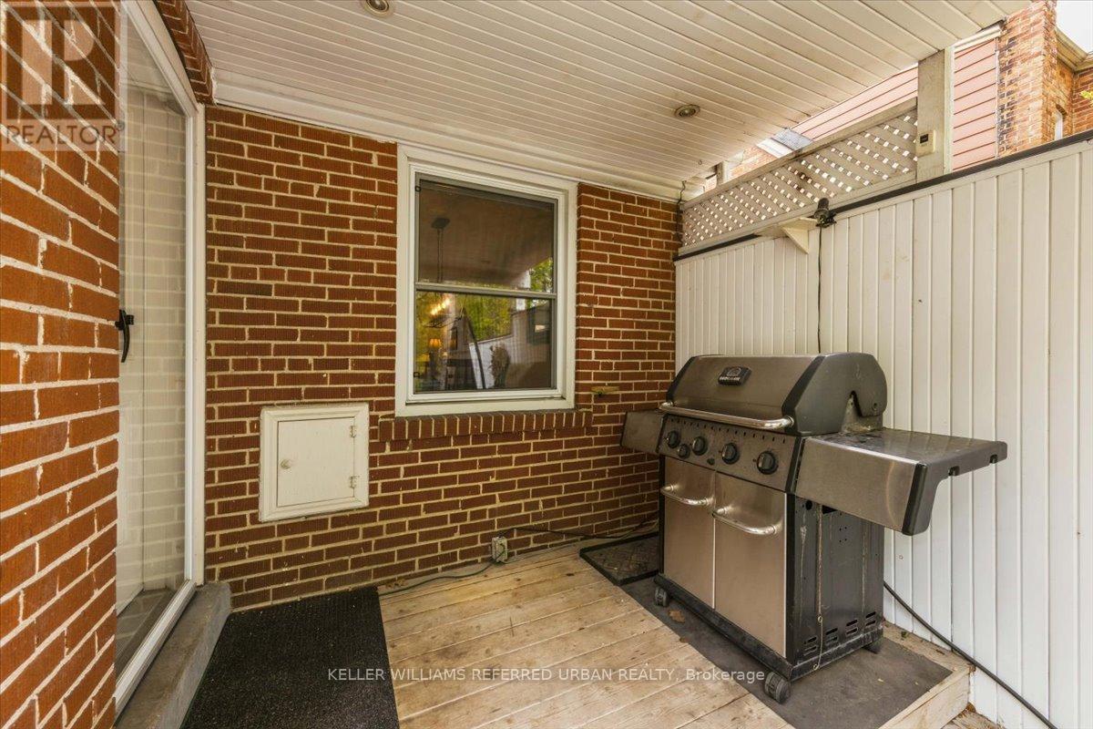 19 WALKER ROAD - 13