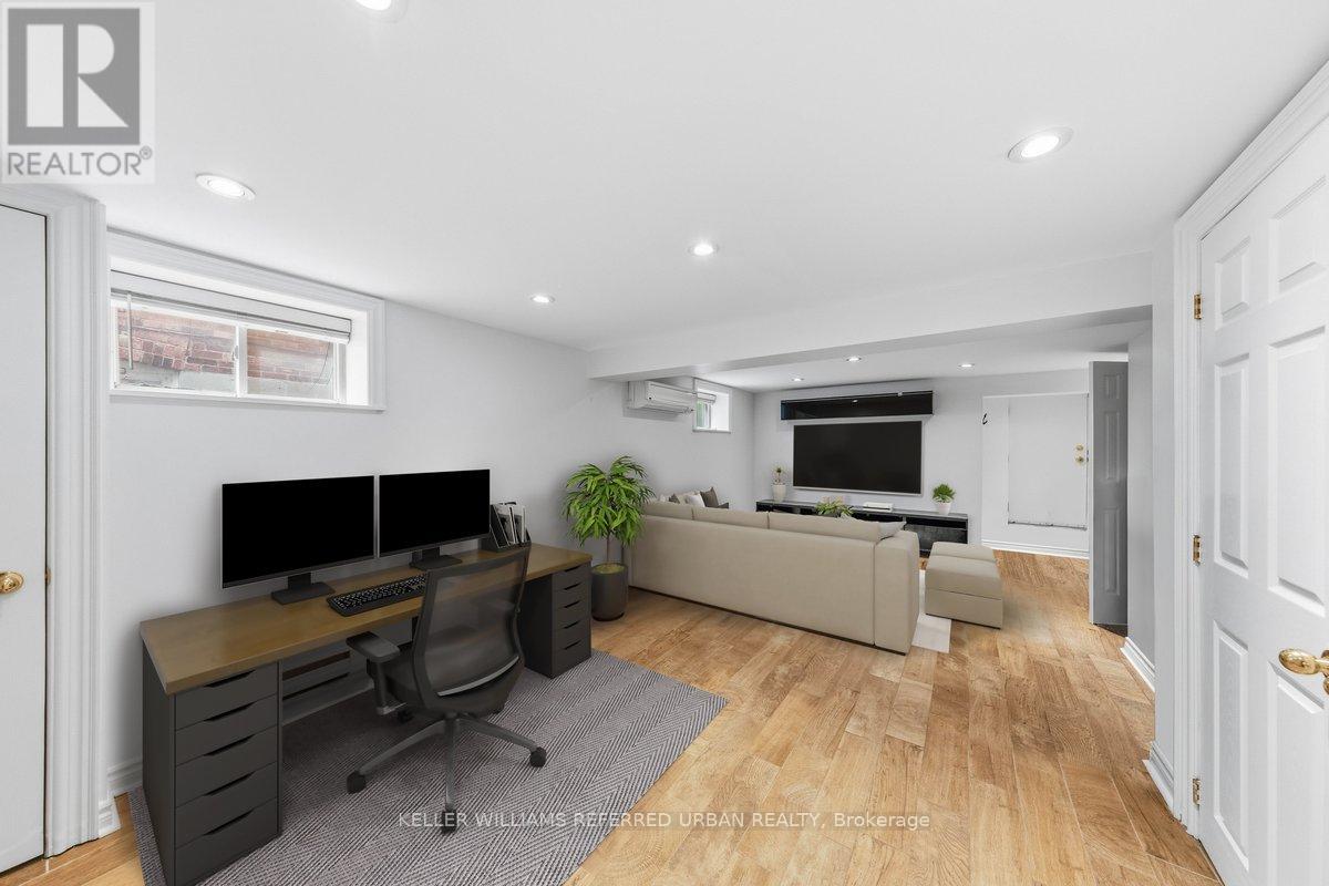 19 WALKER ROAD - 32