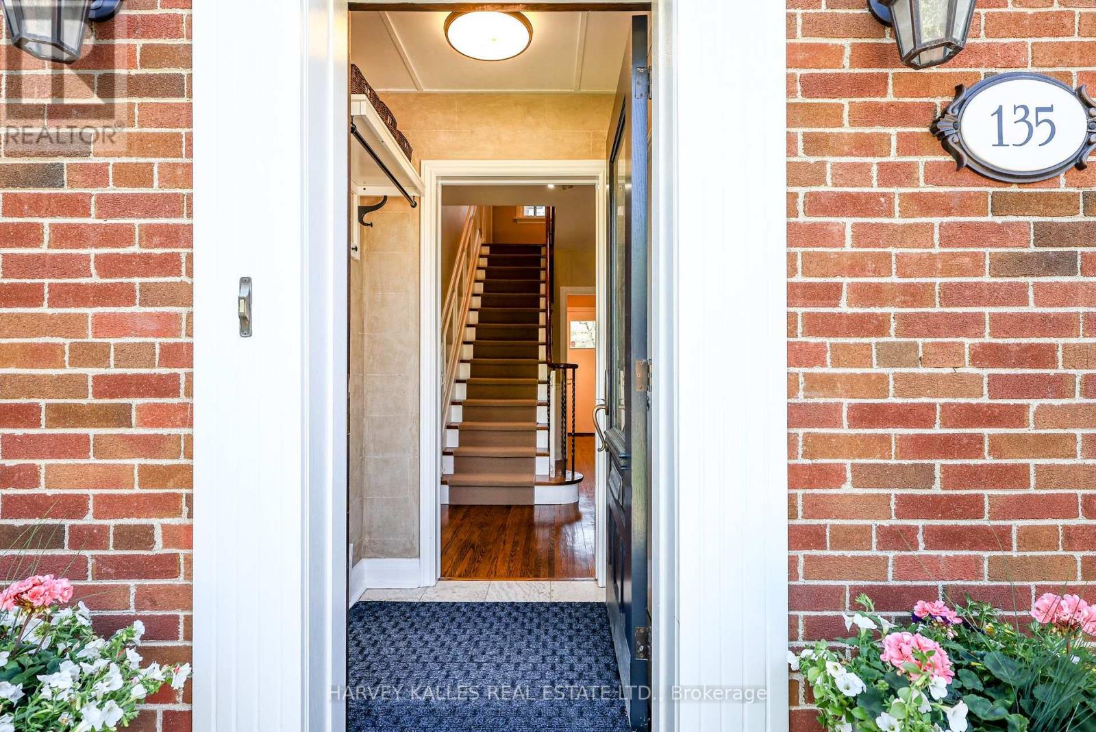 135 BOMBAY AVENUE - Image 2