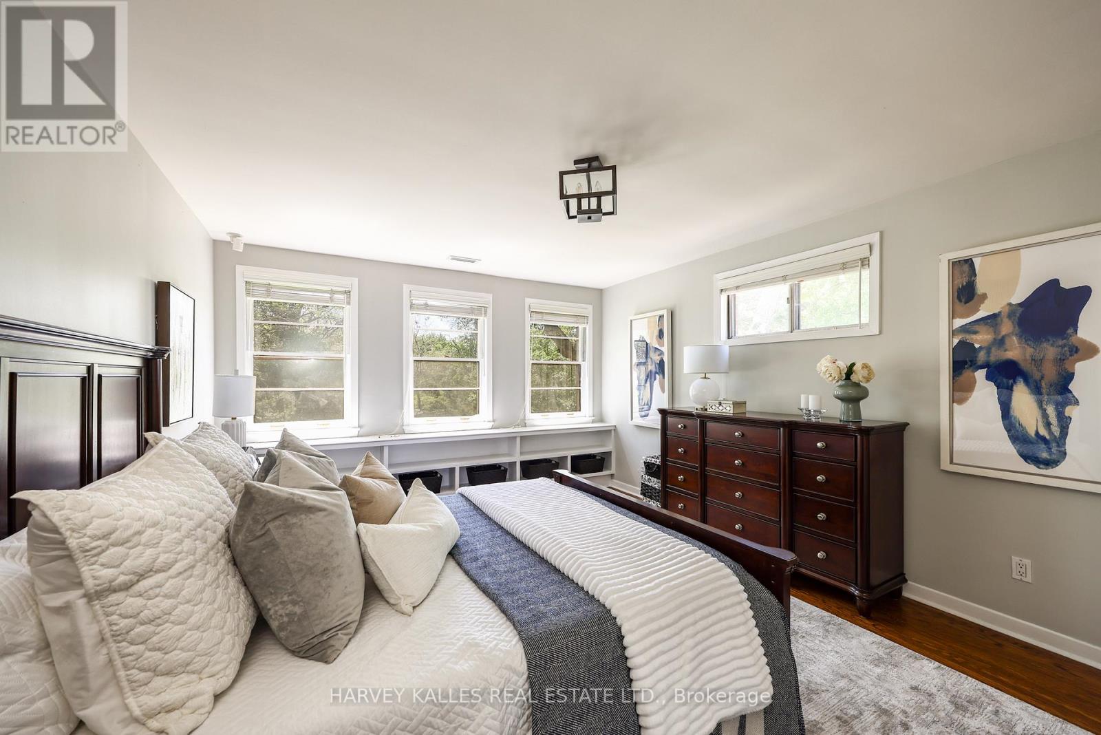 135 BOMBAY AVENUE - 23
