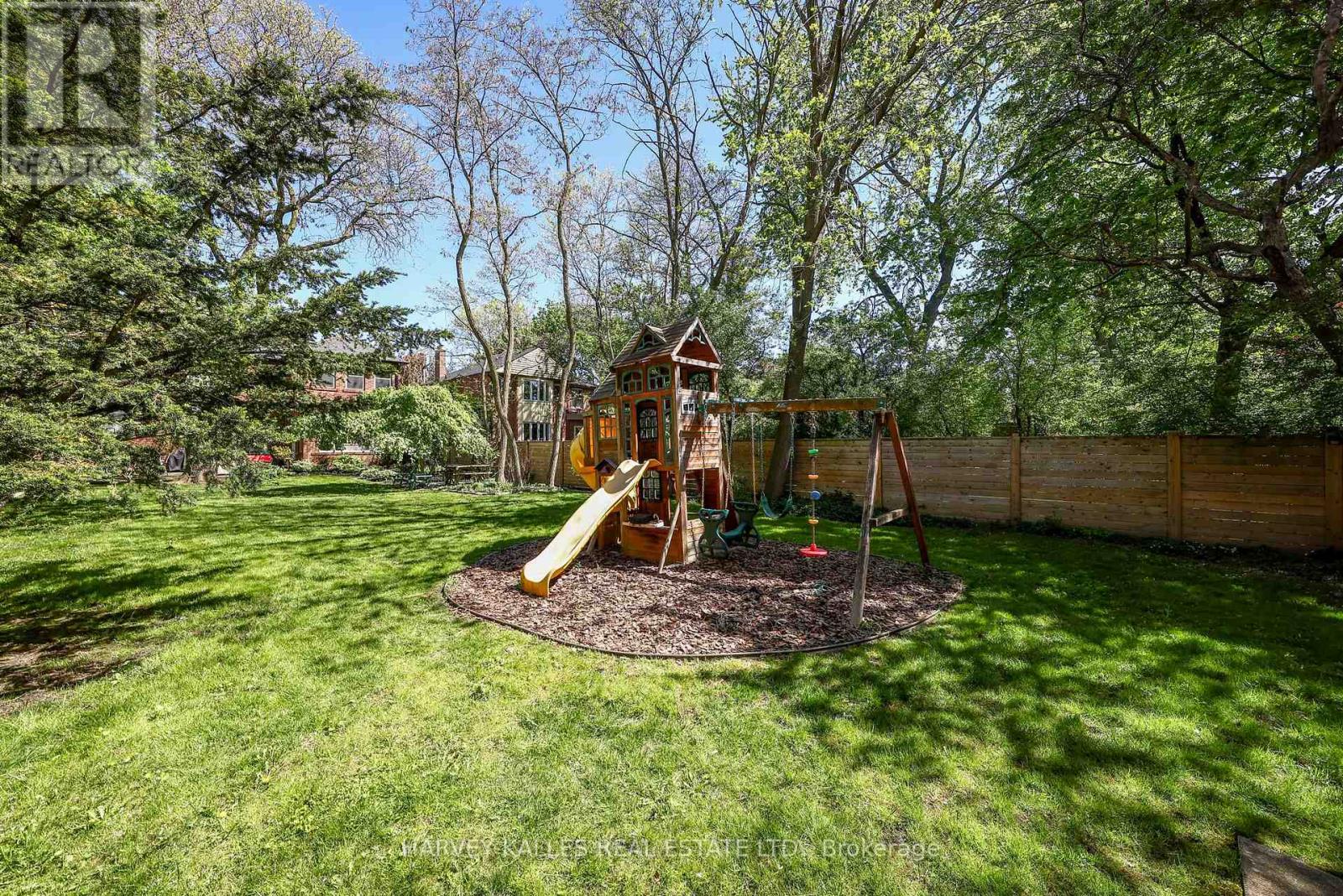135 BOMBAY AVENUE - 49