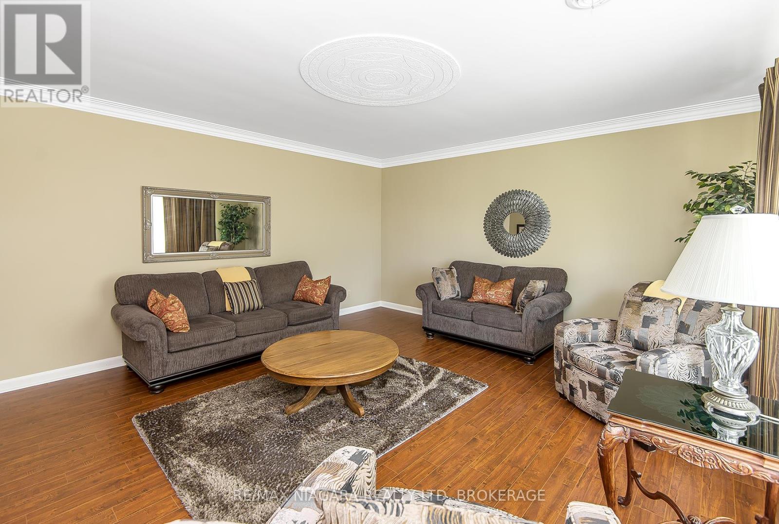 425 BELL STREET - 15