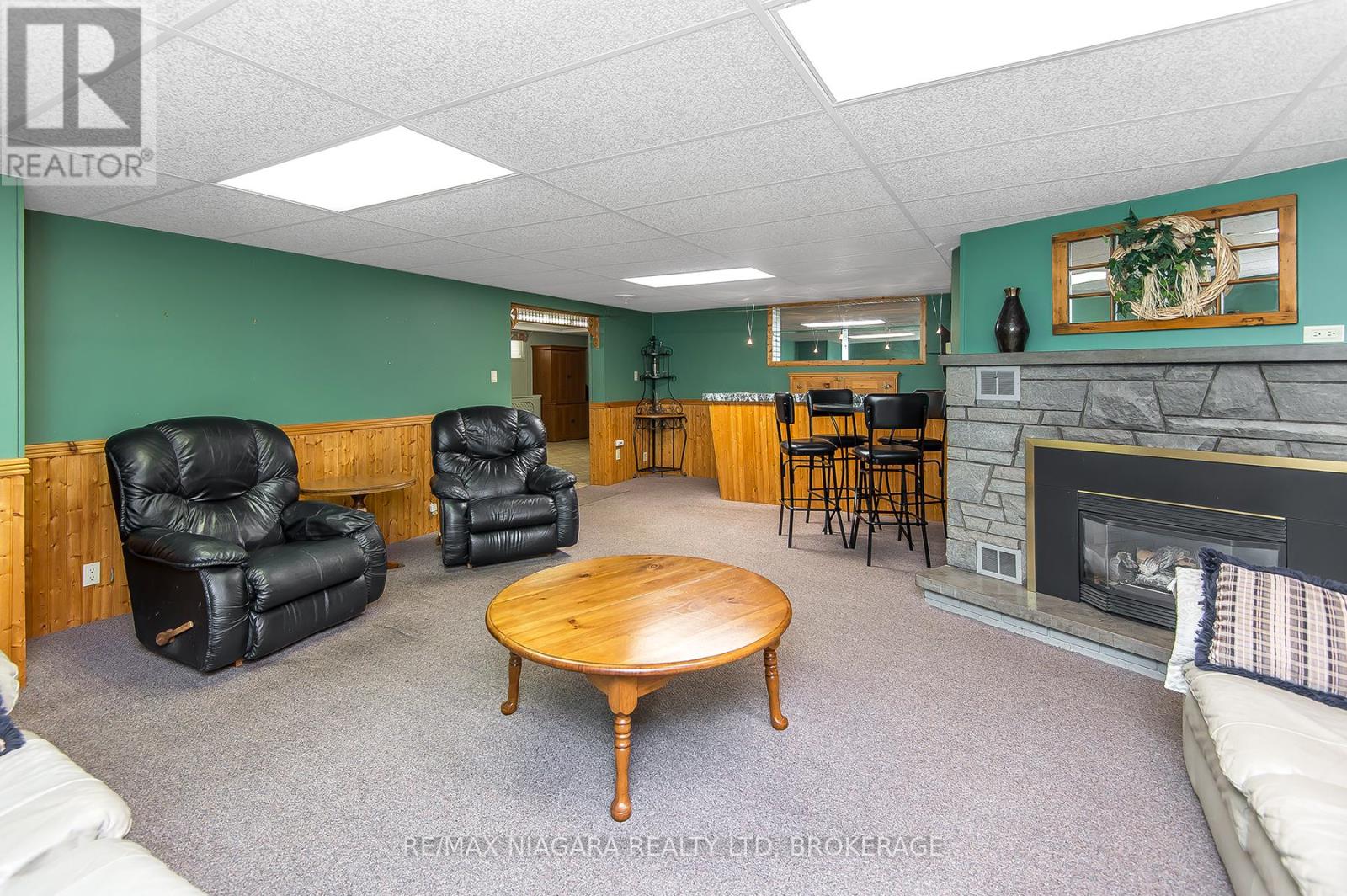 425 BELL STREET - 32