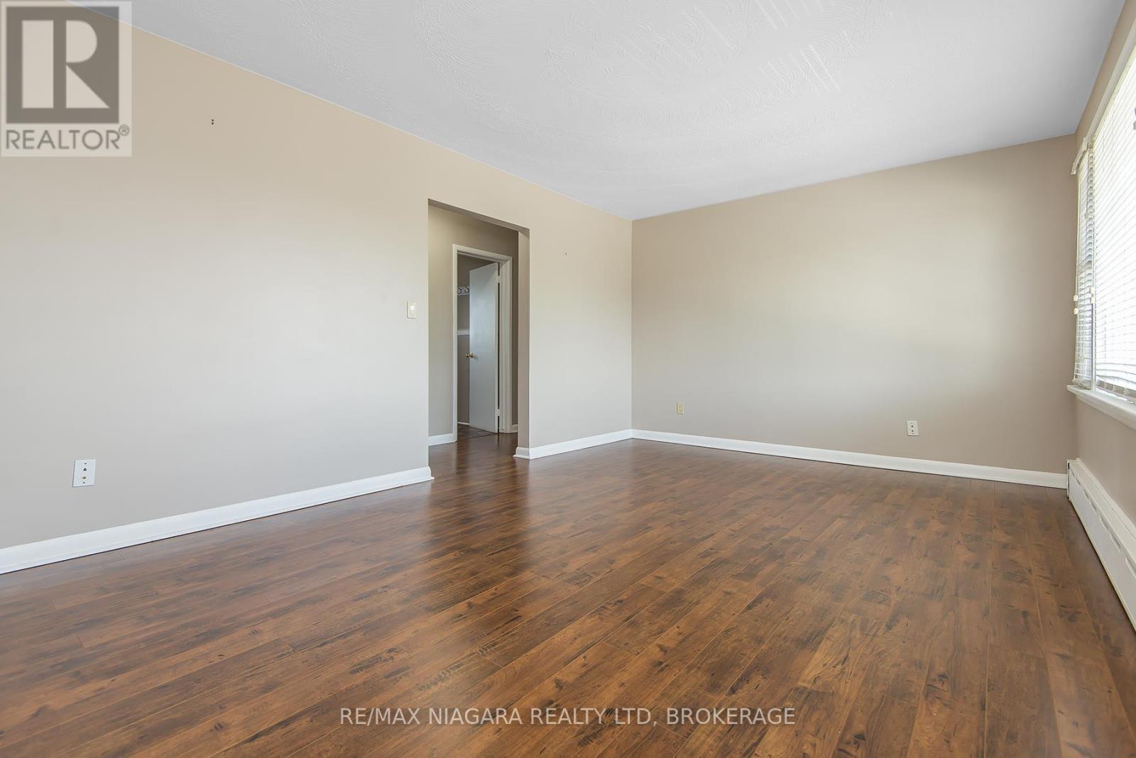 425 BELL STREET - 39