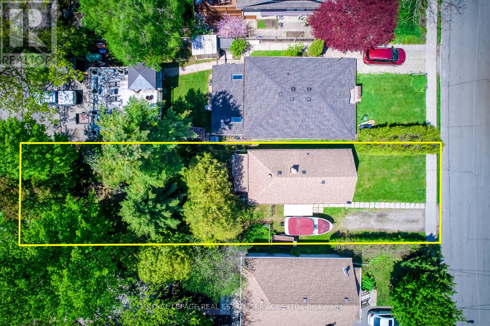 10 THATCHER AVENUE - 17