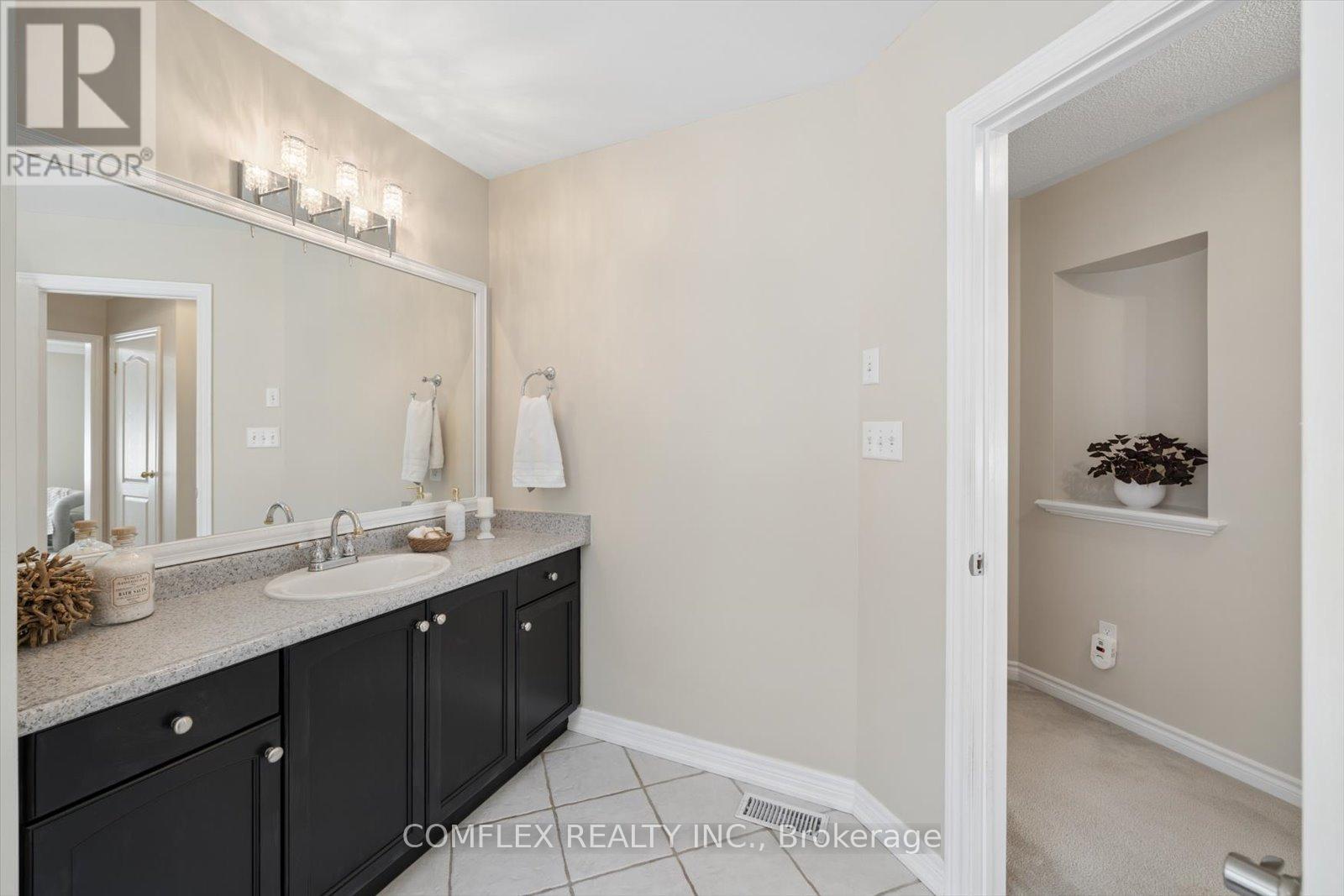8 INVERARY COURT - 35