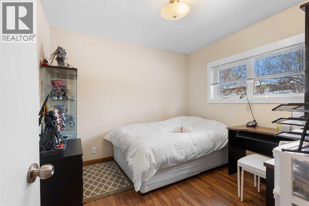 2816 24 Street NW - 21