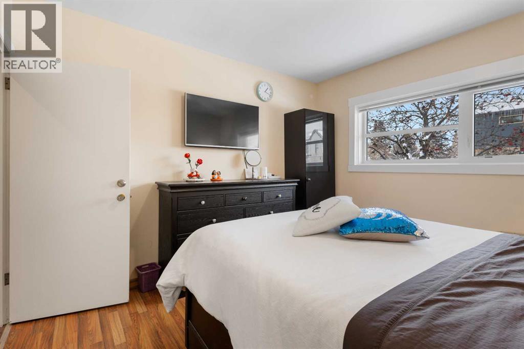 2816 24 Street NW - 18