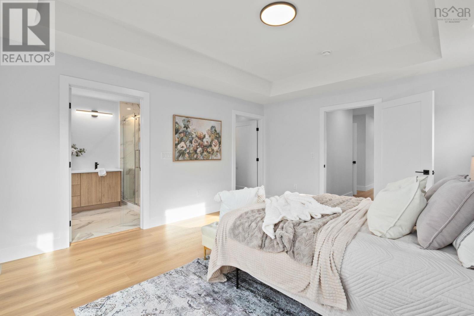 21 Pearlgarden Close - 28