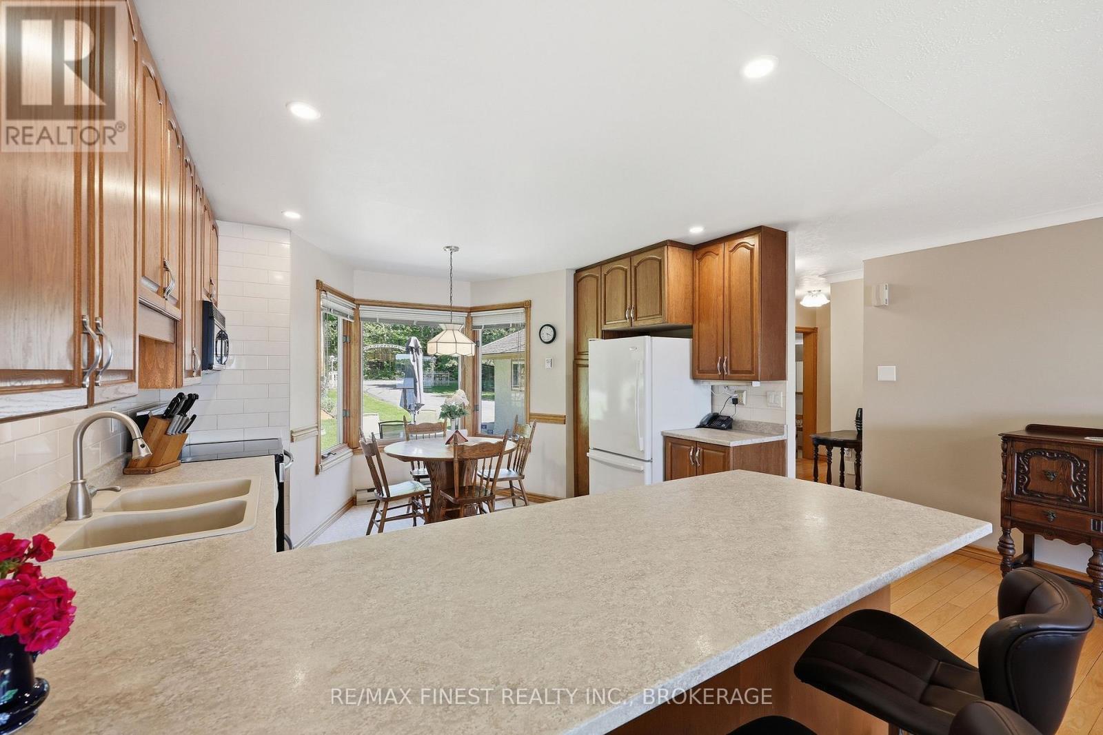 4484 ARTHUR COURT LANE - 13