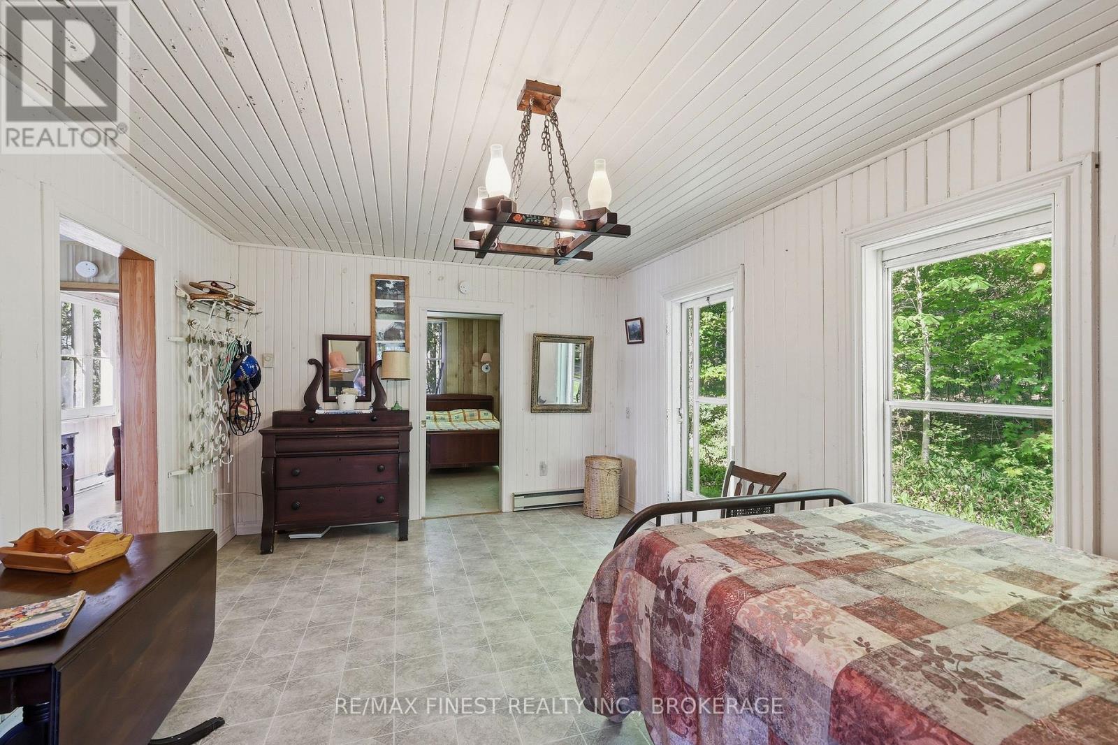4484 ARTHUR COURT LANE - 33