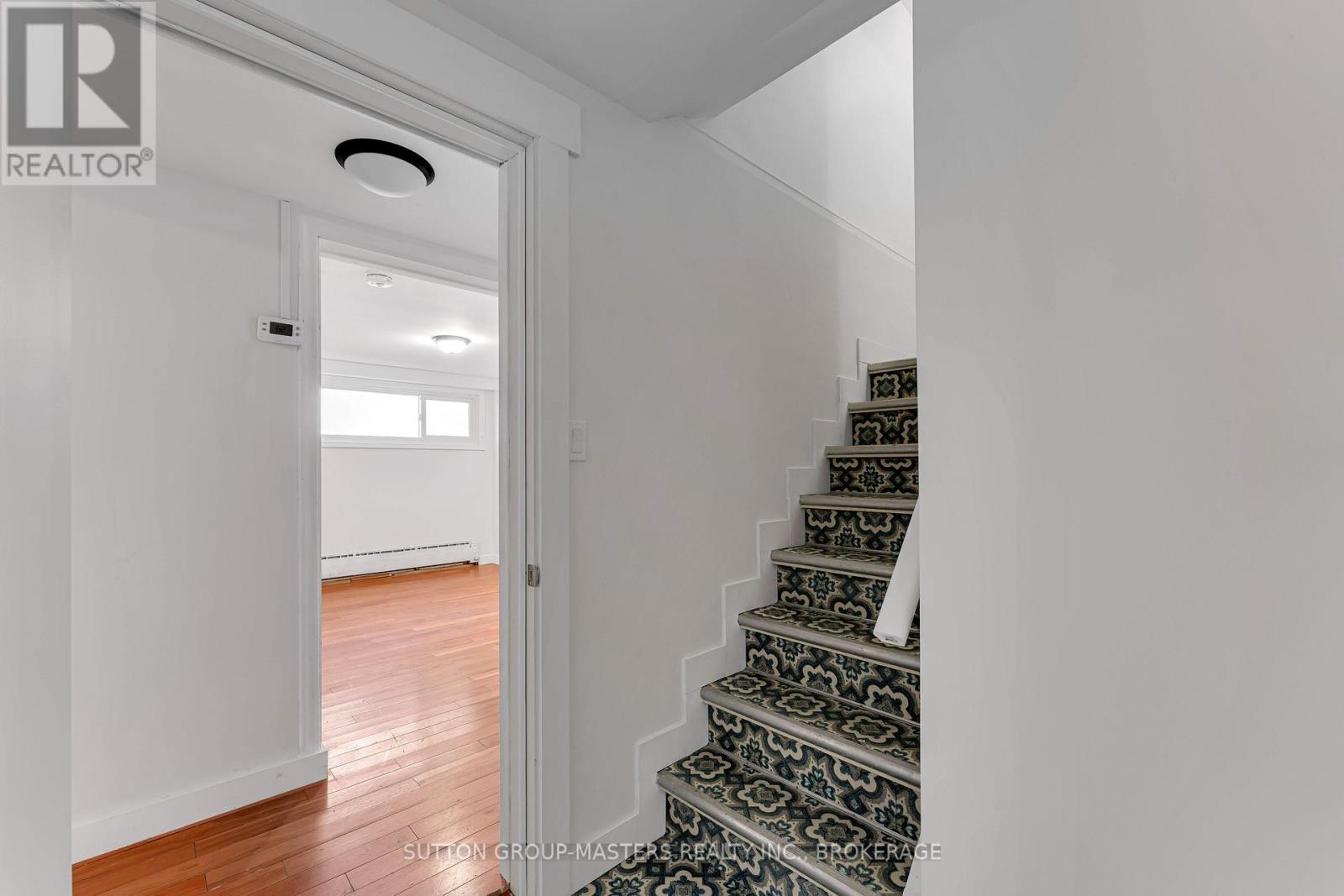 215 YONGE STREET - 30