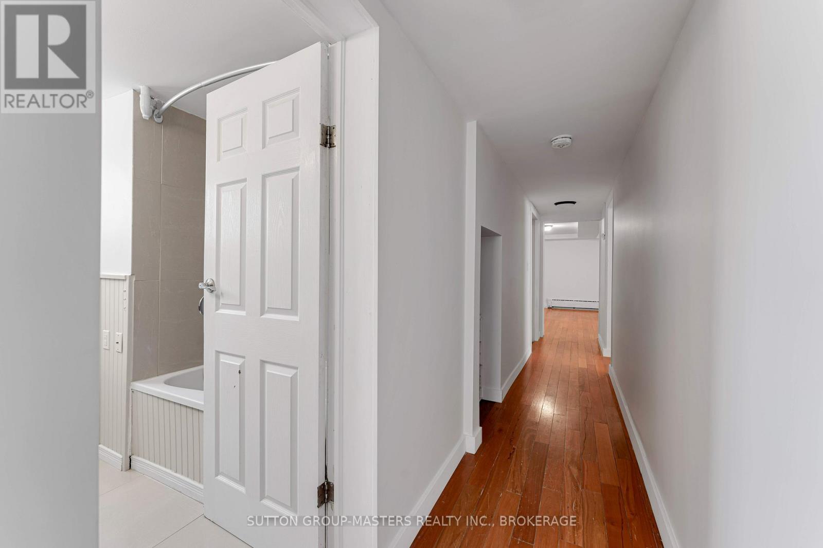 215 YONGE STREET - 37