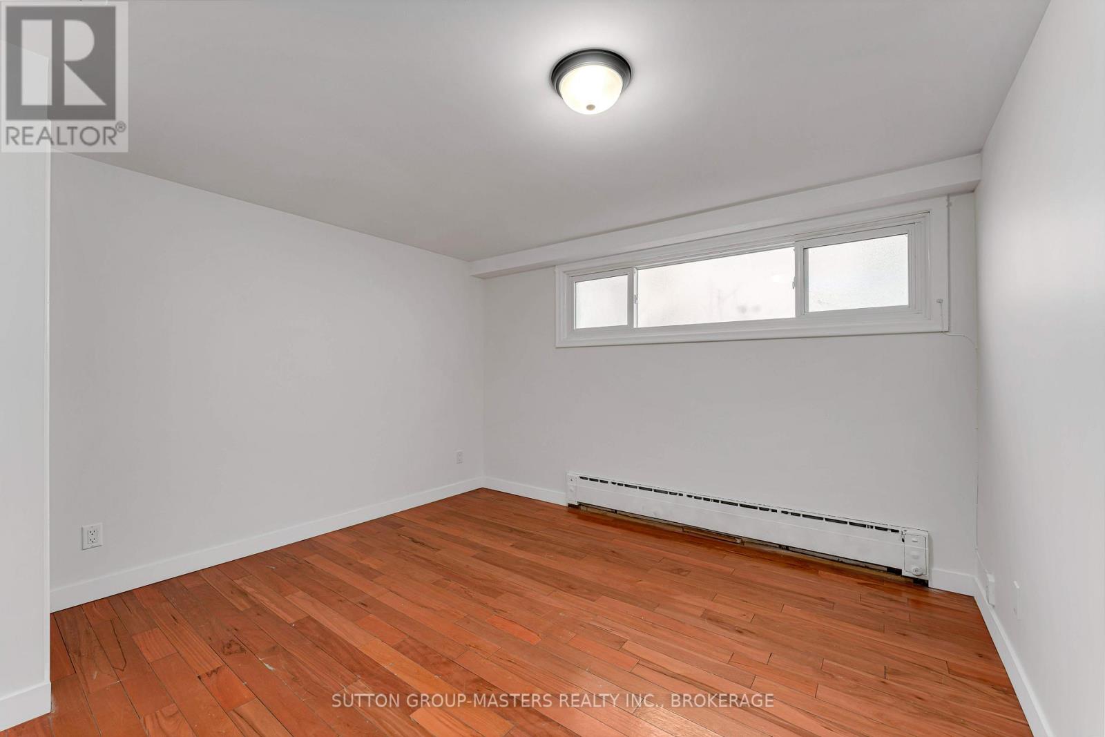 215 YONGE STREET - 40