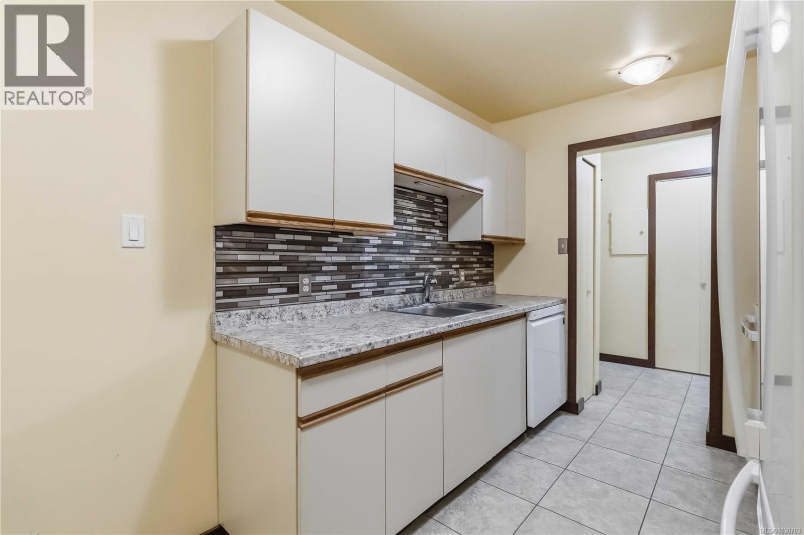 106 1619 Morrison Street, Victoria