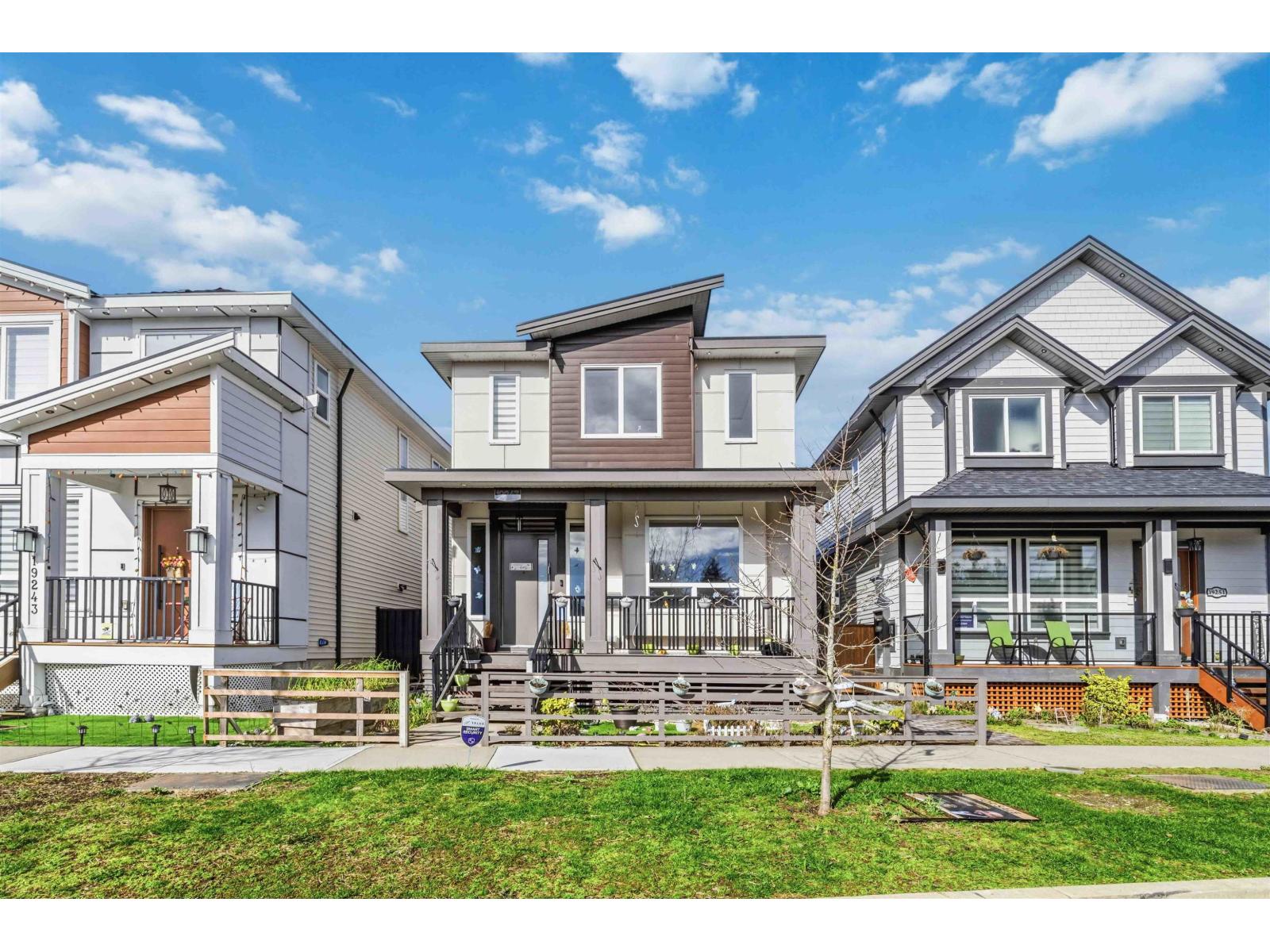 19247 71 AVENUE, Surrey