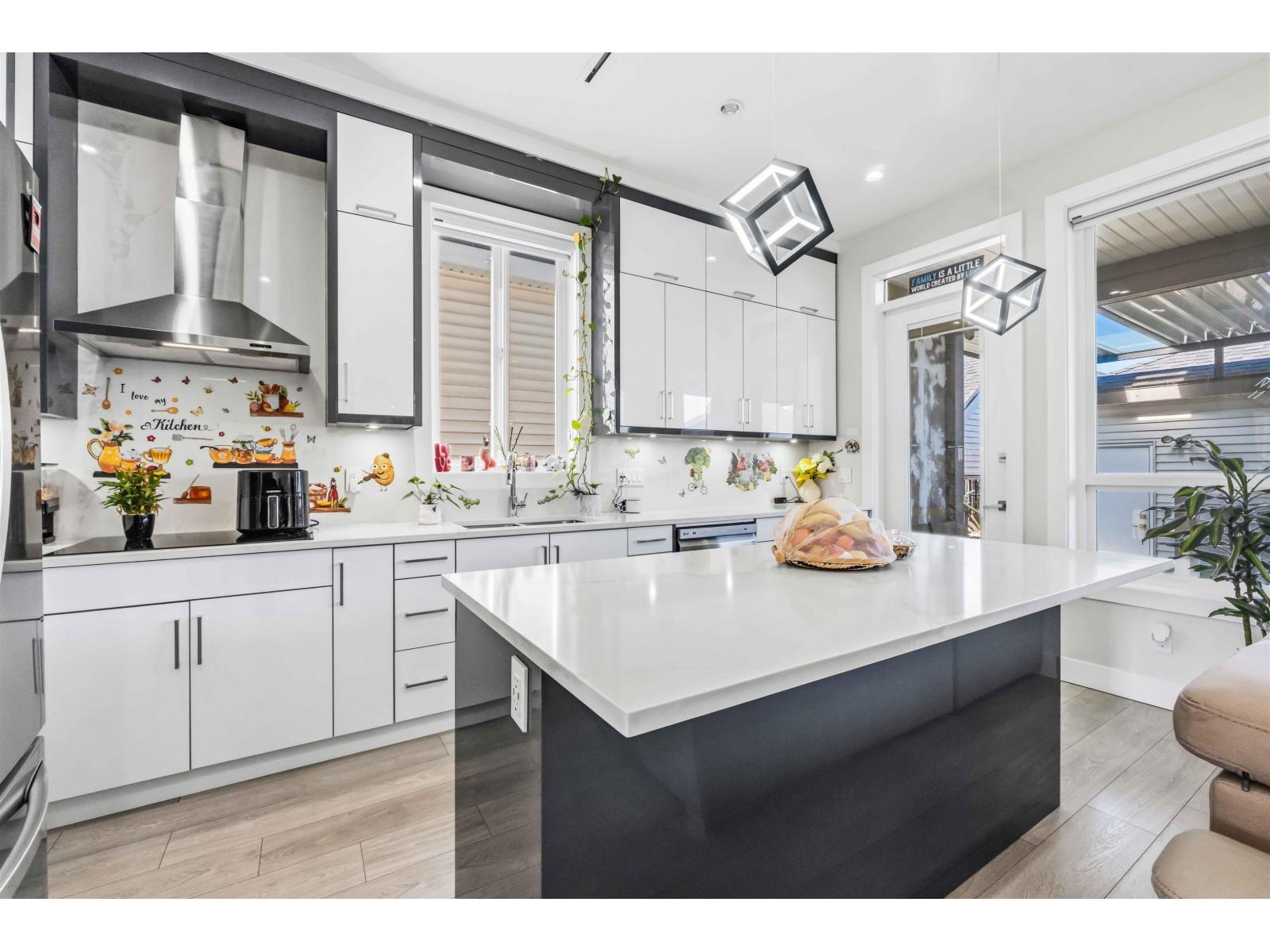 19247 71 AVENUE, Surrey
