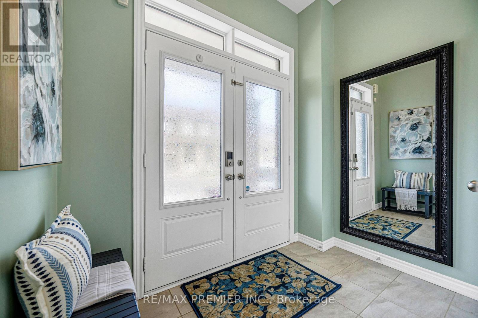 55 SINGHAMPTON ROAD - 4