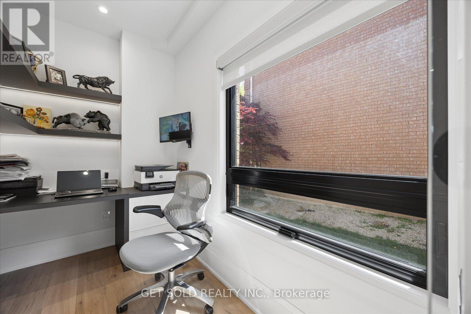 64 SPENCE DRIVE - 15