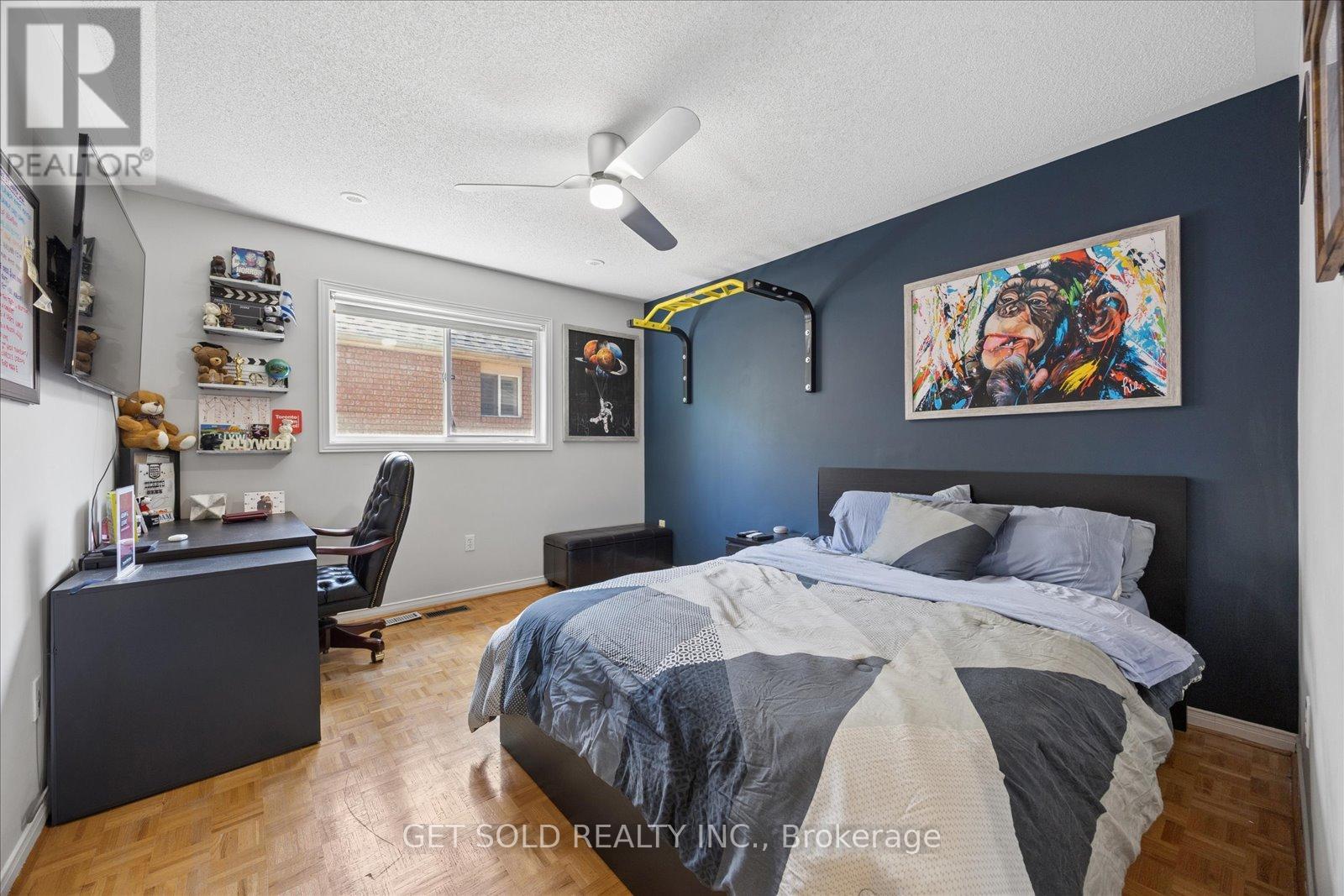 64 SPENCE DRIVE - 26
