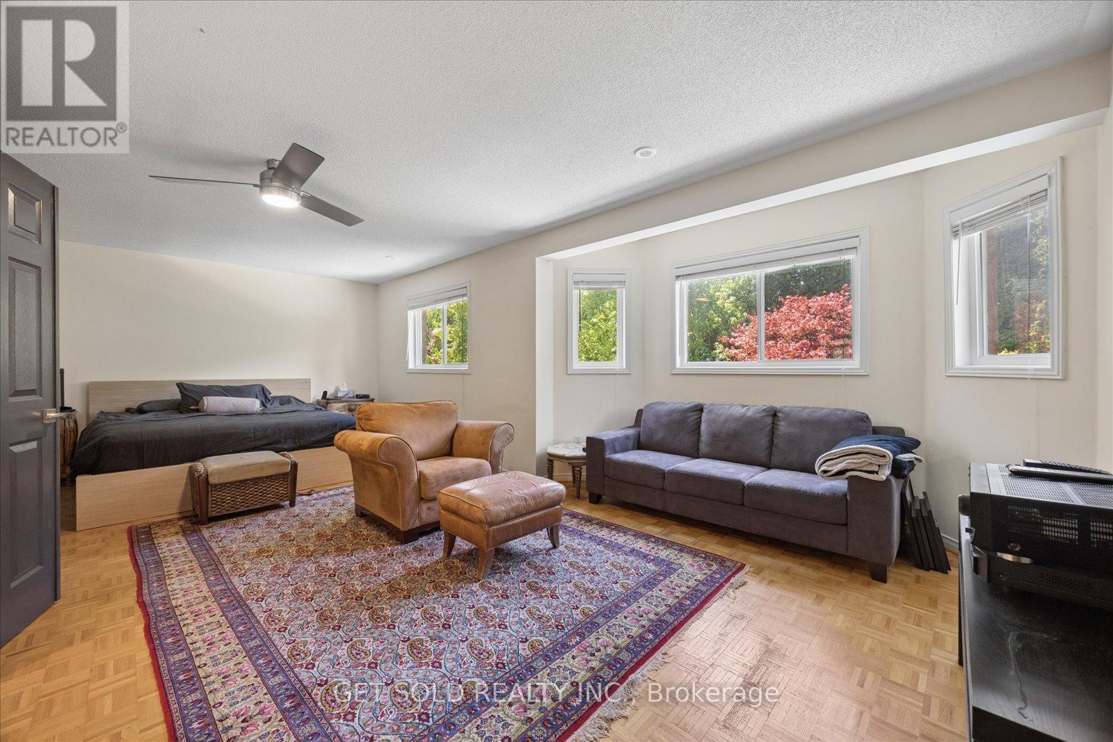 64 SPENCE DRIVE - 28