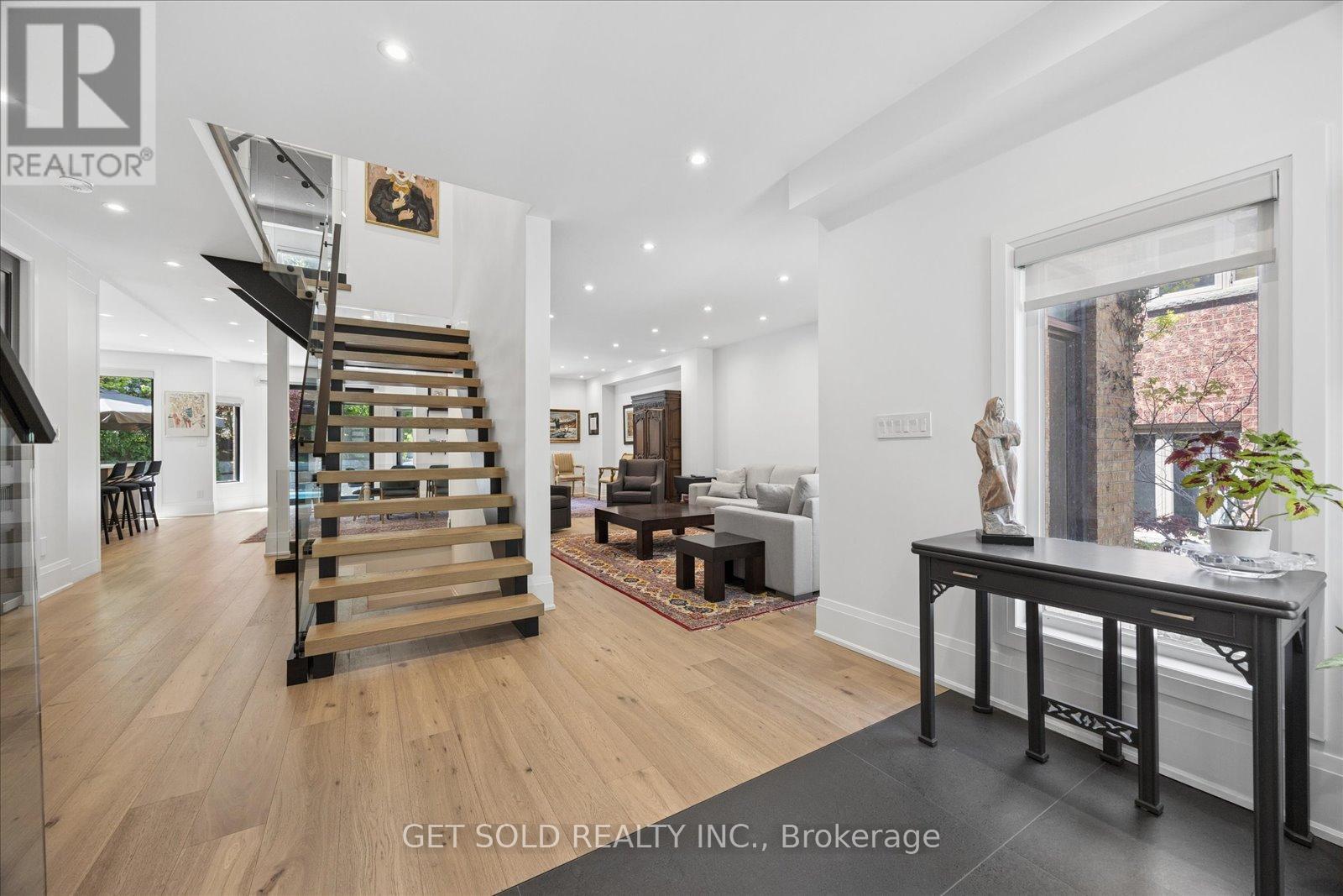 64 SPENCE DRIVE - 5