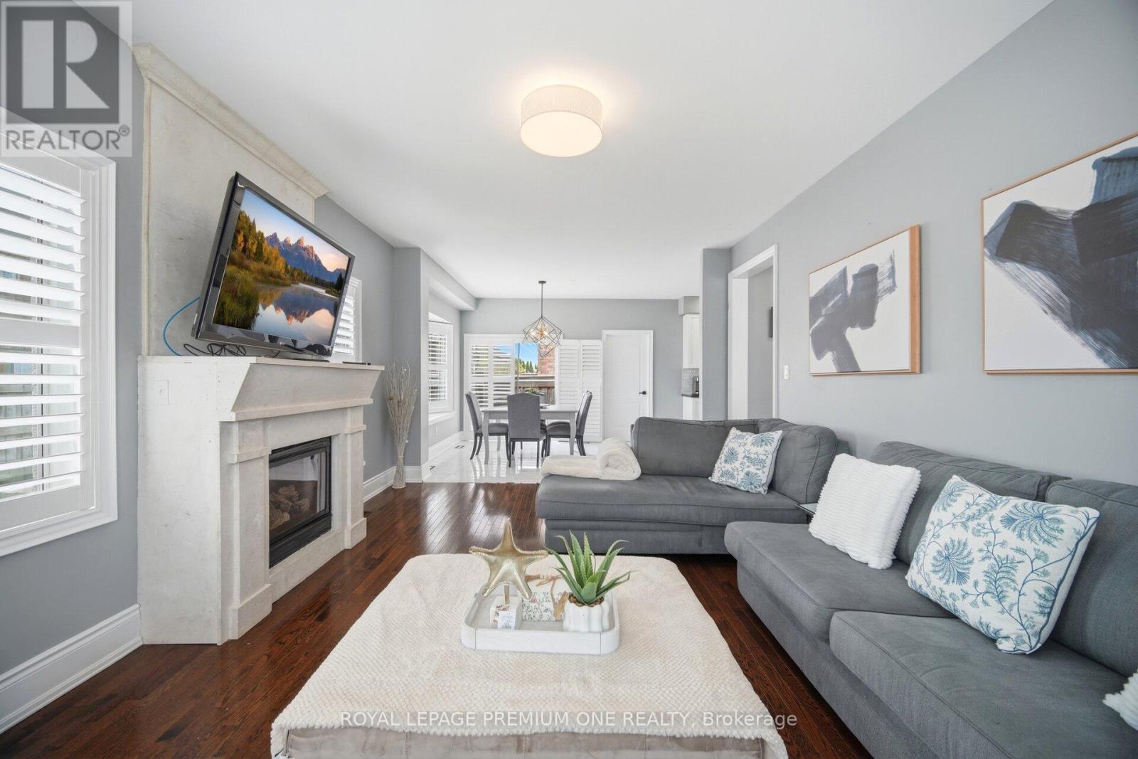 95 RETREAT BOULEVARD - 17