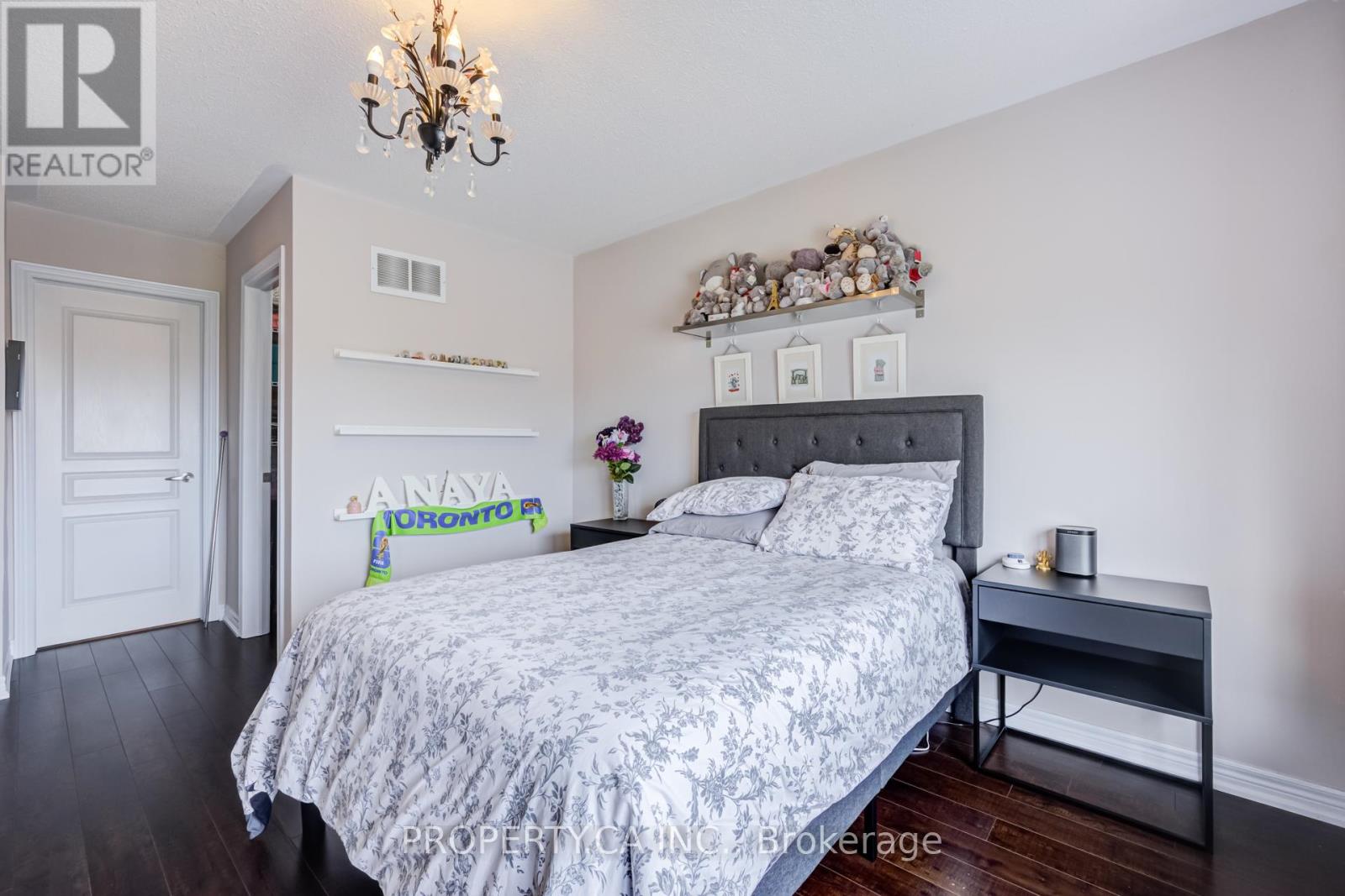 47 GRAND OAK DRIVE - 24