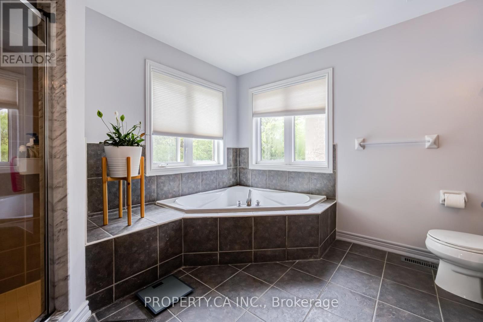 47 GRAND OAK DRIVE - 38