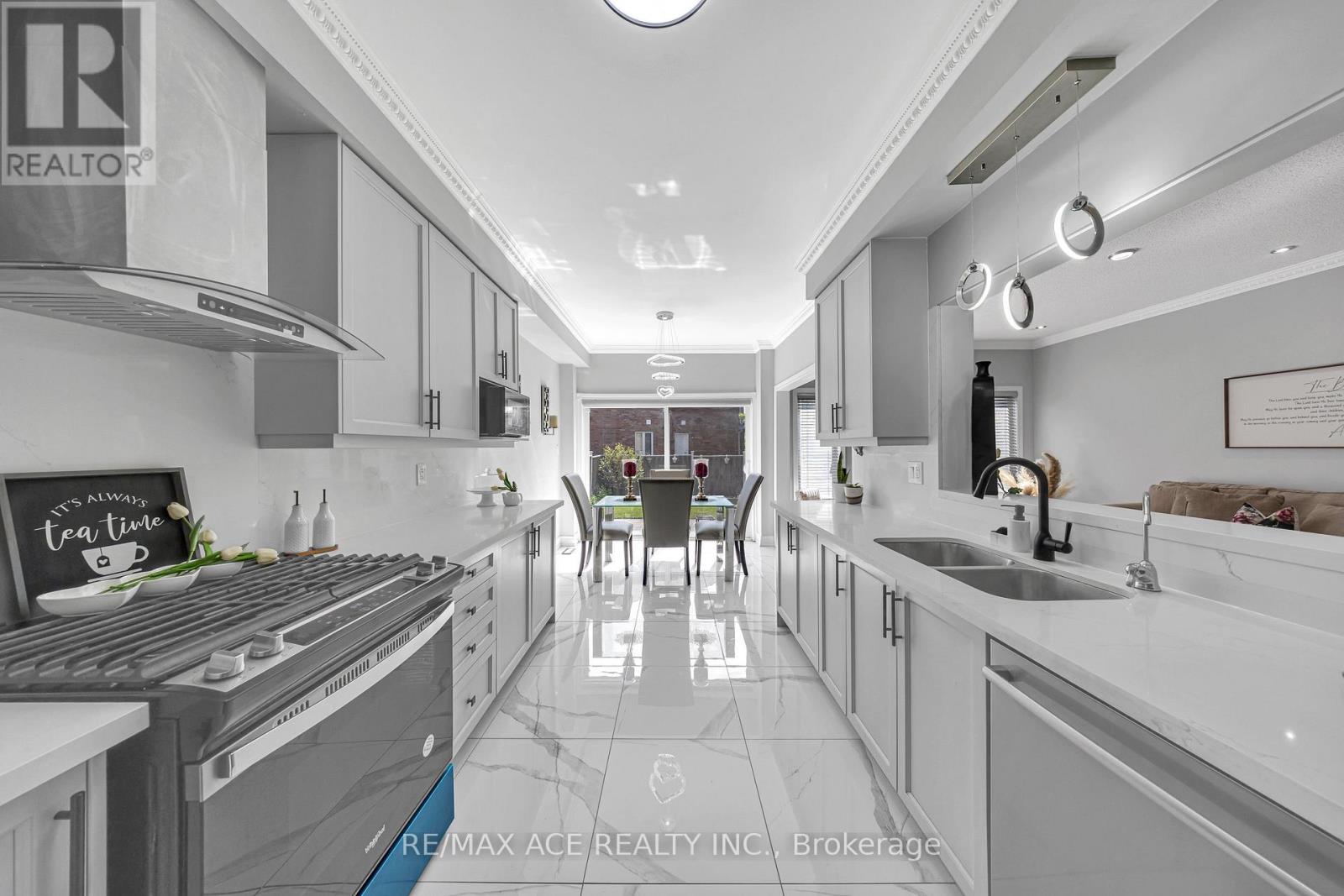 45 HARRY BLAYLOCK DRIVE - 14