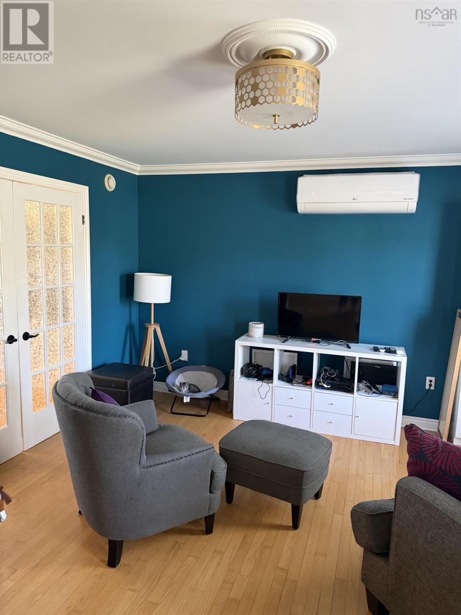 Property 11 of 43 of 48 Whidden Street