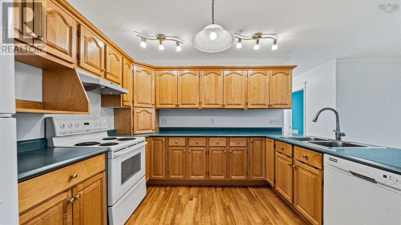 26 Joslyn Drive - 28